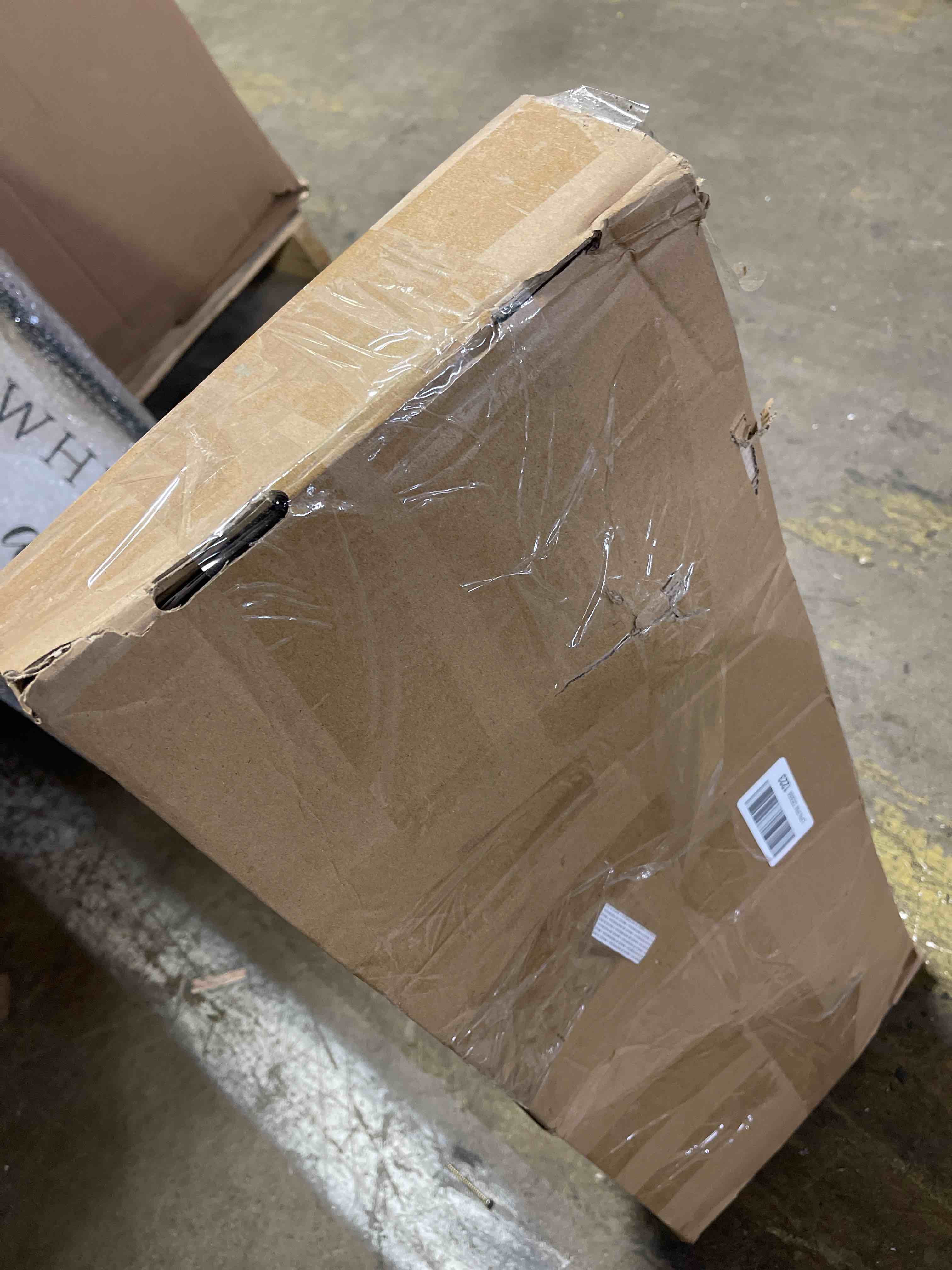 https://s3.amazonaws.com/lotting-images-prod/phillipi/PNK3535621_1752002239180.jpeg