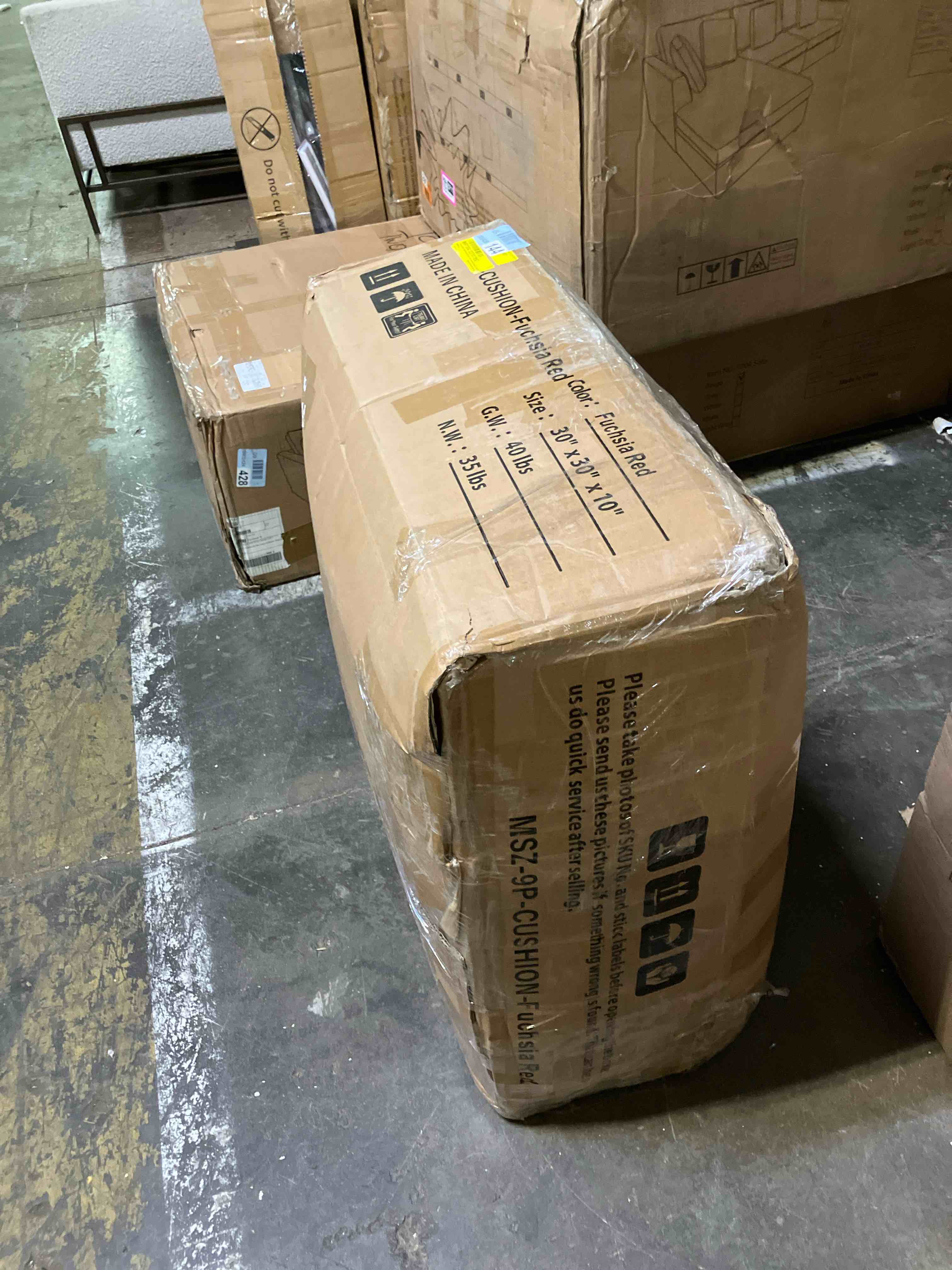 https://s3.amazonaws.com/lotting-images-prod/phillipi/PNK3535708_1752270322839.jpeg