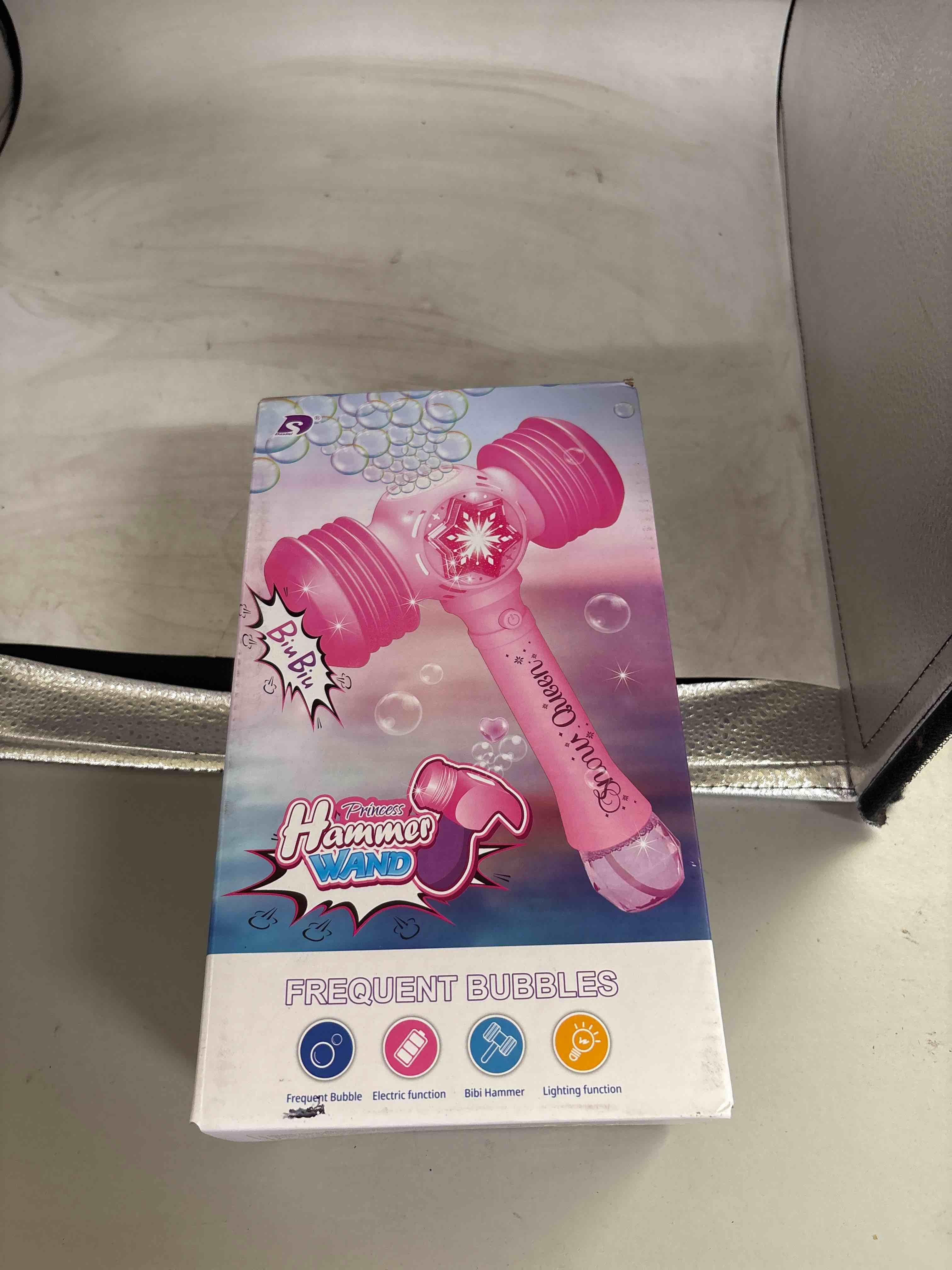 https://s3.amazonaws.com/lotting-images-prod/phillipi/PNK3536065_1752603233106.jpeg