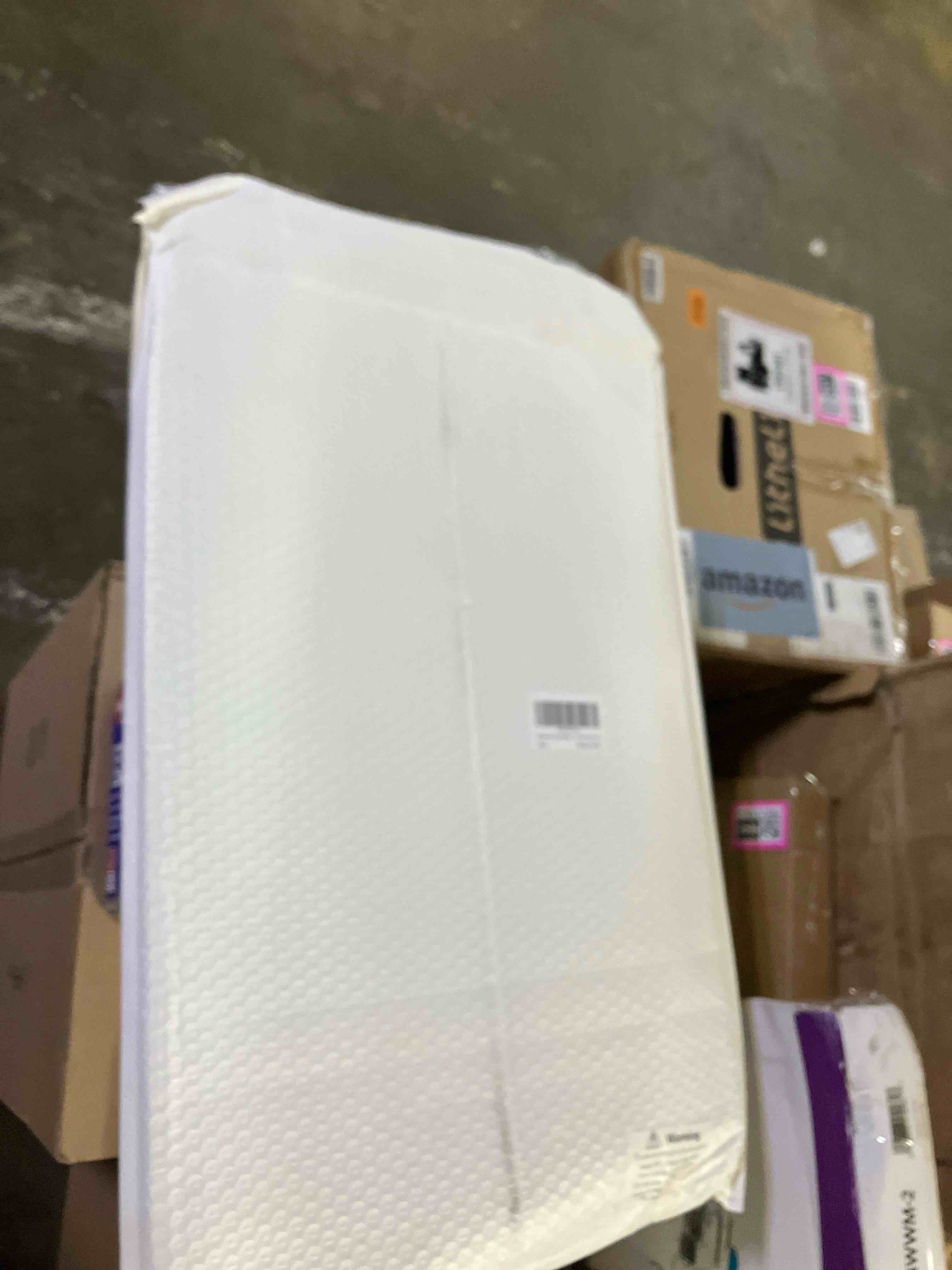 https://s3.amazonaws.com/lotting-images-prod/phillipi/PNK3536583_1755790274709.jpeg