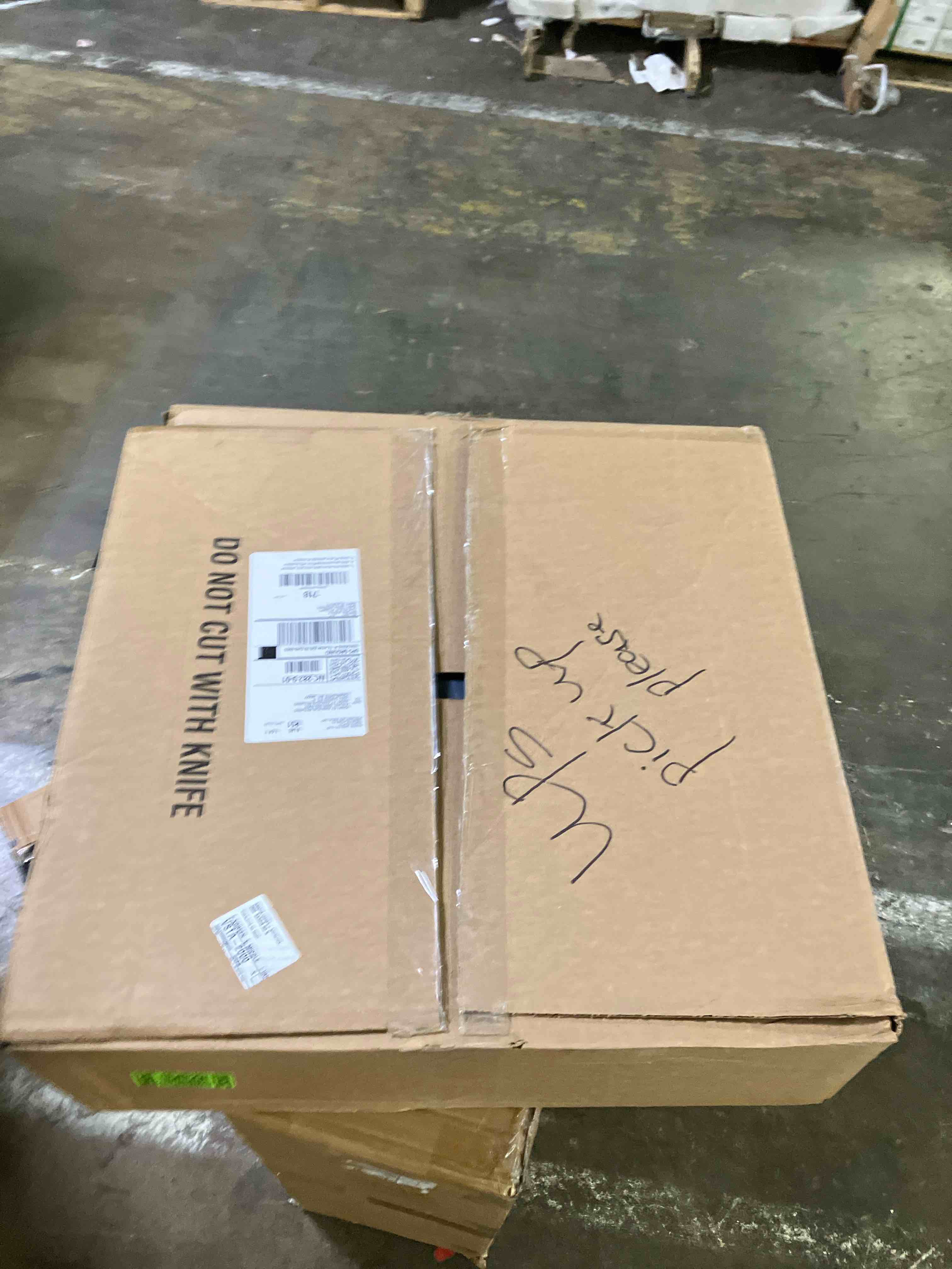 https://s3.amazonaws.com/lotting-images-prod/phillipi/PNK3536604_1755785811747.jpeg