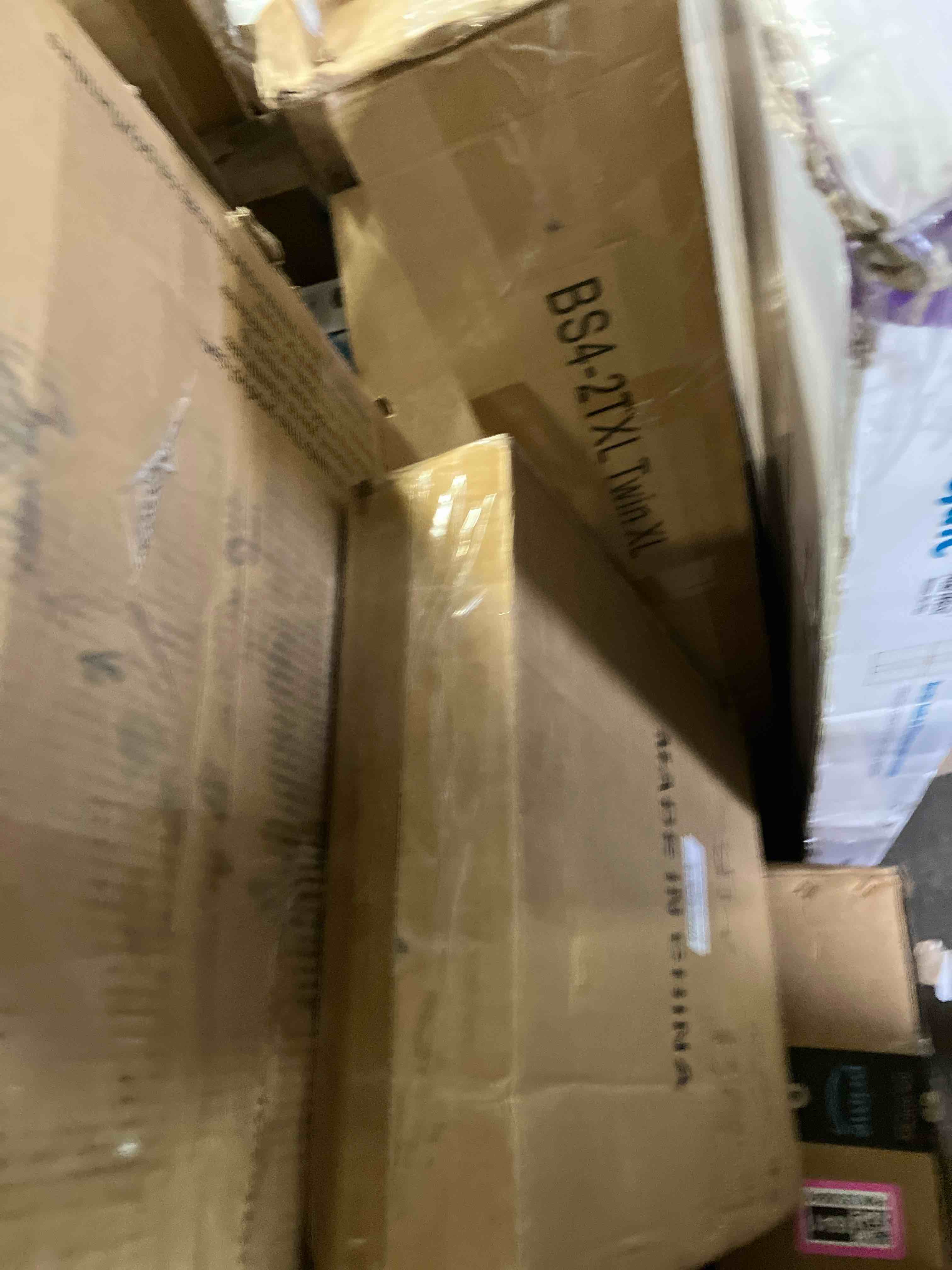 https://s3.amazonaws.com/lotting-images-prod/phillipi/PNK3536643_1755789916560.jpeg