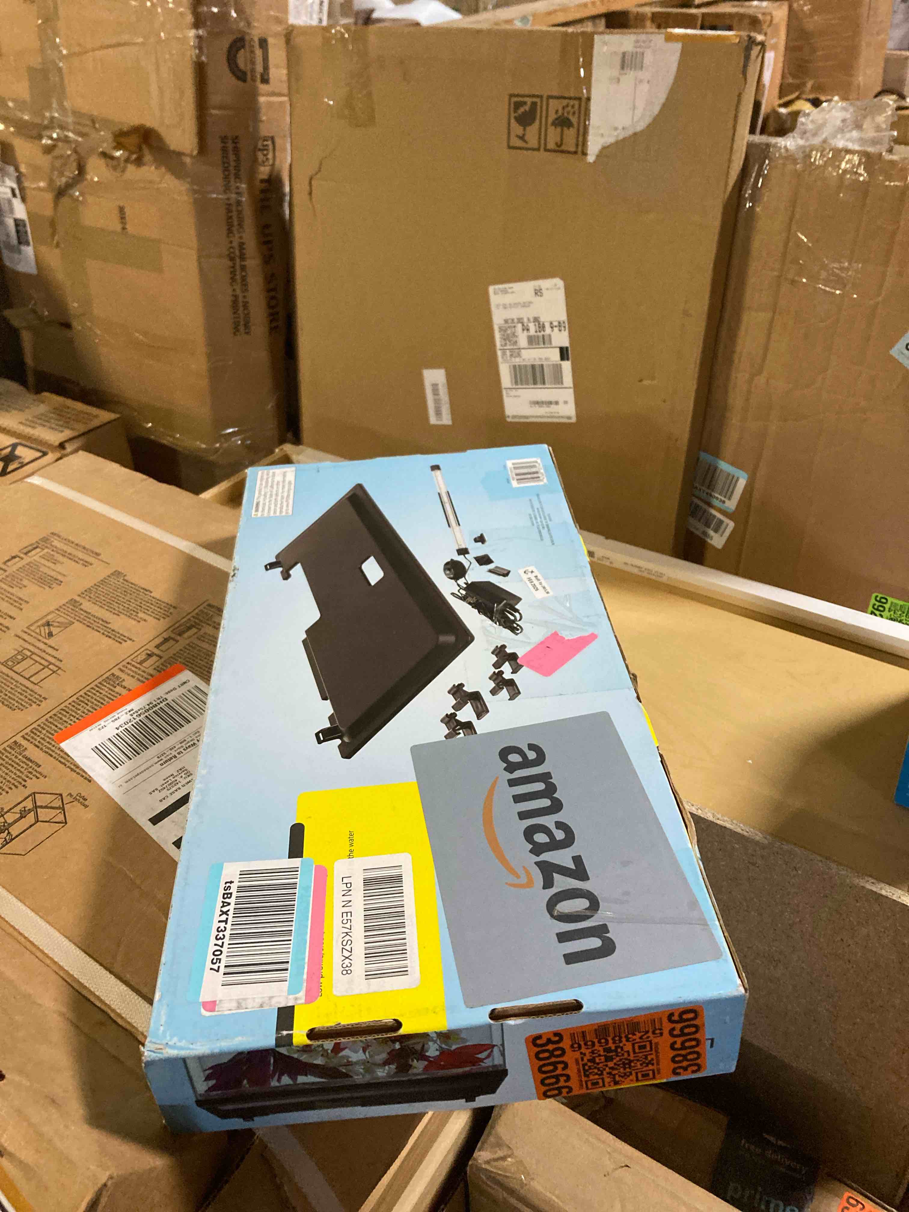 https://s3.amazonaws.com/lotting-images-prod/phillipi/PNK3536870_1755877741569.jpeg