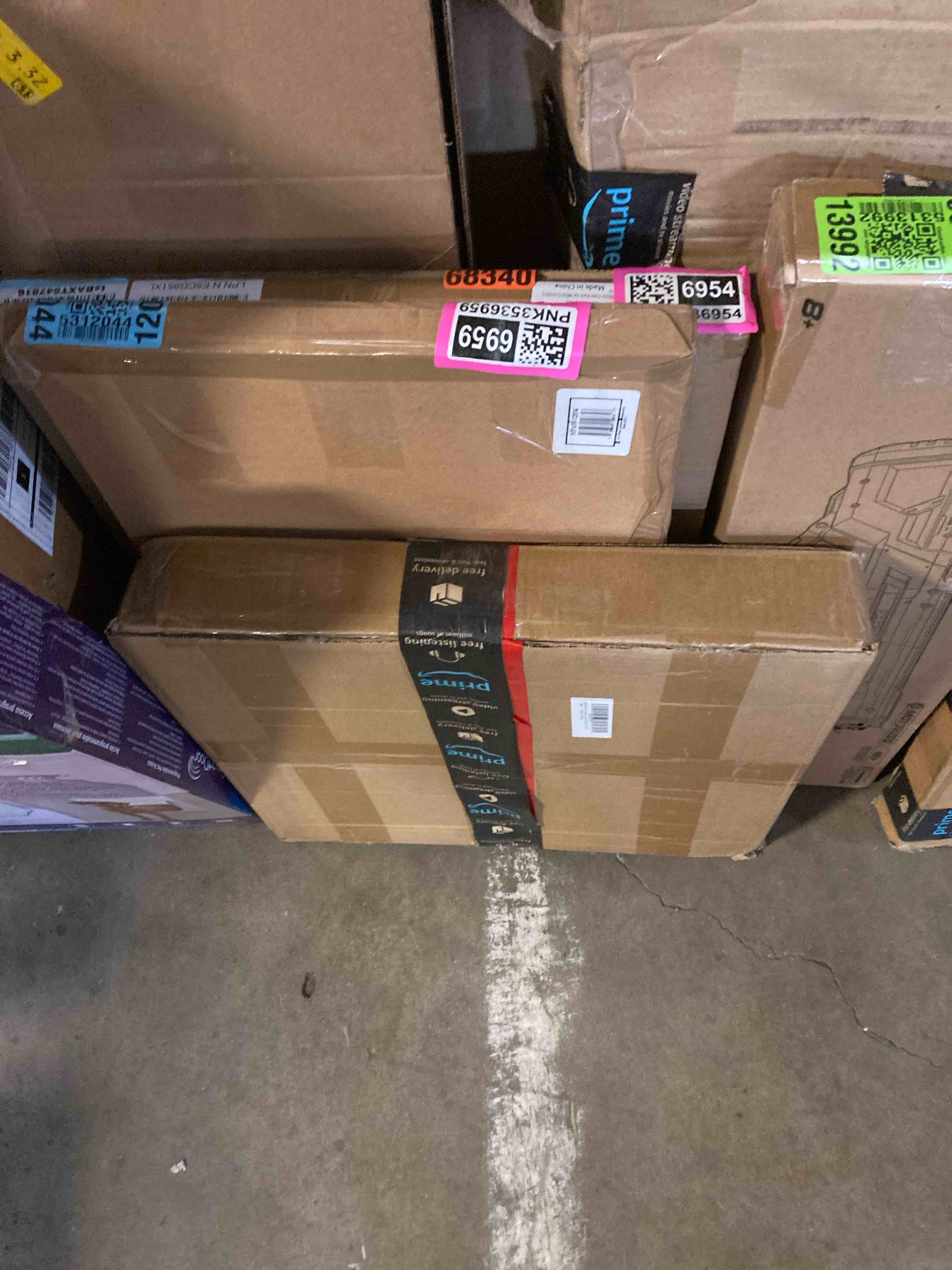 https://s3.amazonaws.com/lotting-images-prod/phillipi/PNK3536961_1755884579059.jpeg