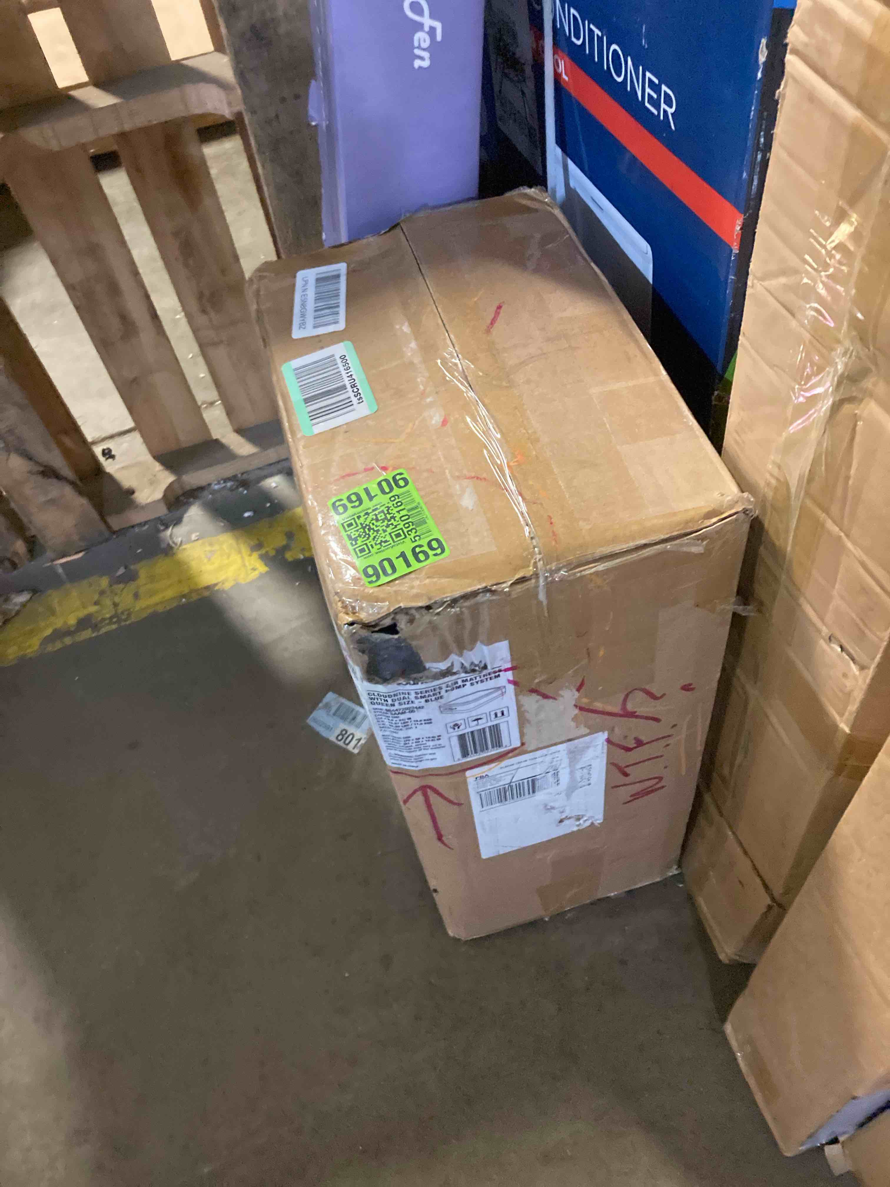 https://s3.amazonaws.com/lotting-images-prod/phillipi/PNK3536970_1755886188274.jpeg