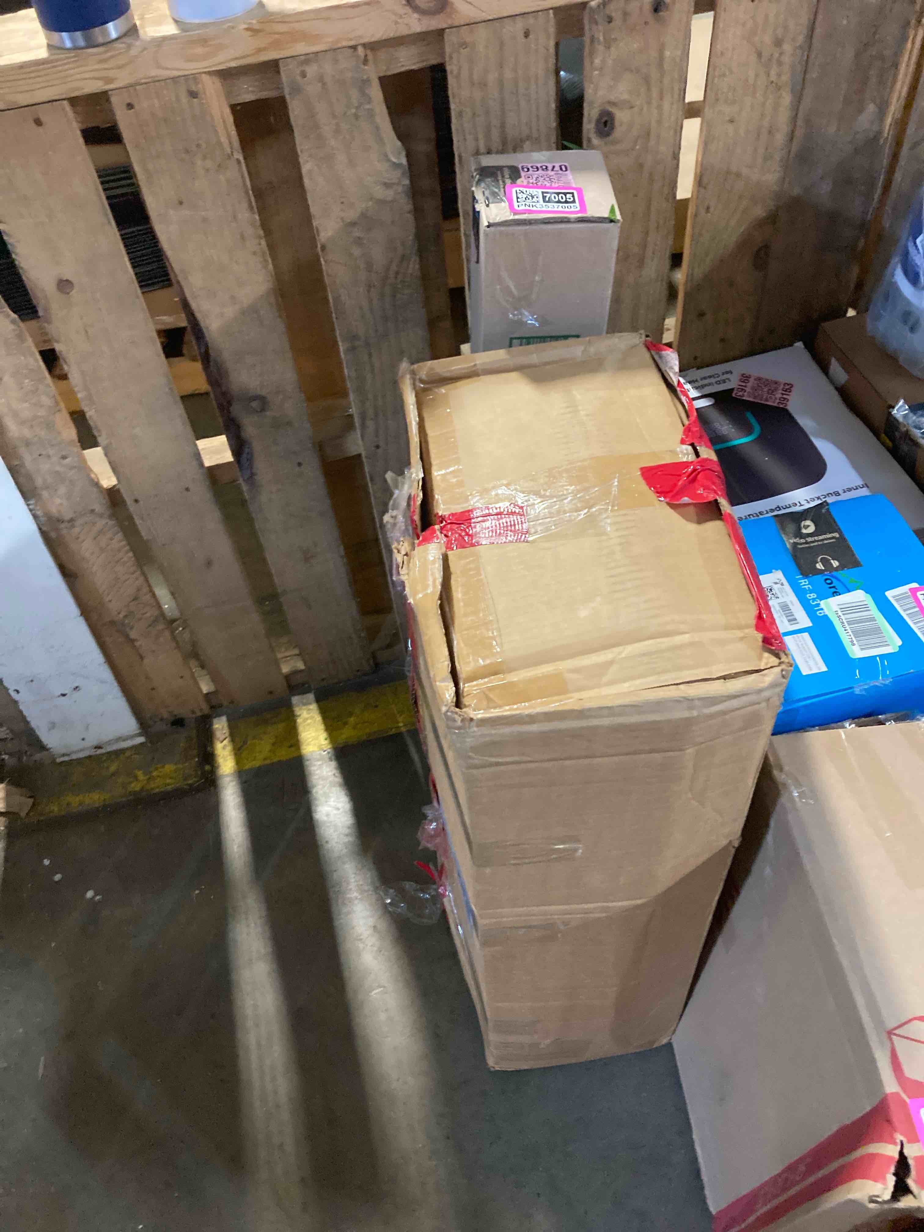 https://s3.amazonaws.com/lotting-images-prod/phillipi/PNK3537006_1755891219197.jpeg