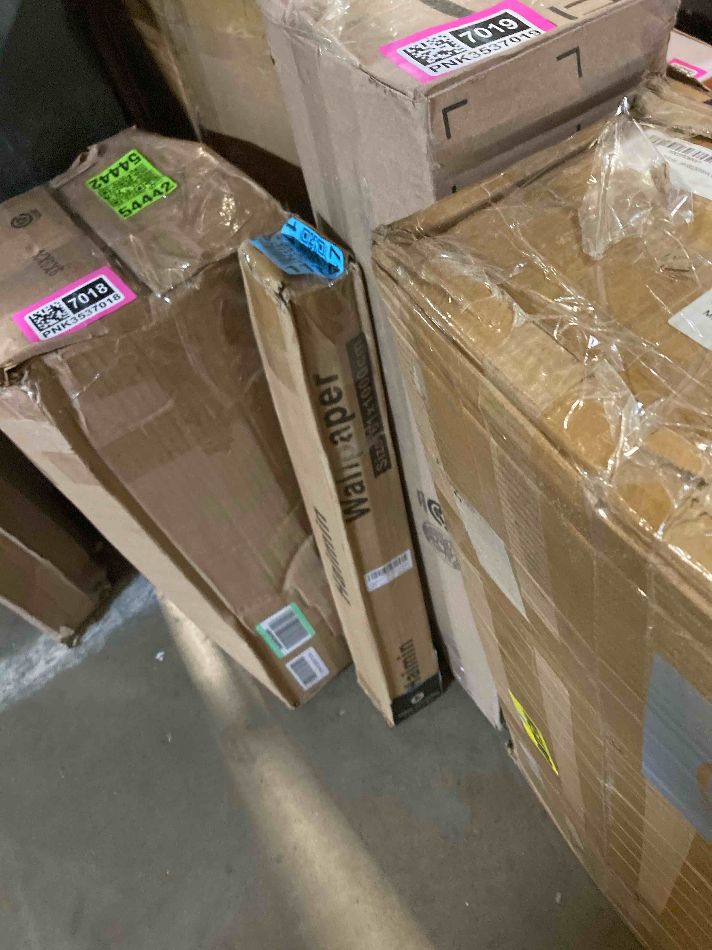https://s3.amazonaws.com/lotting-images-prod/phillipi/PNK3537021_1755893997123.jpeg
