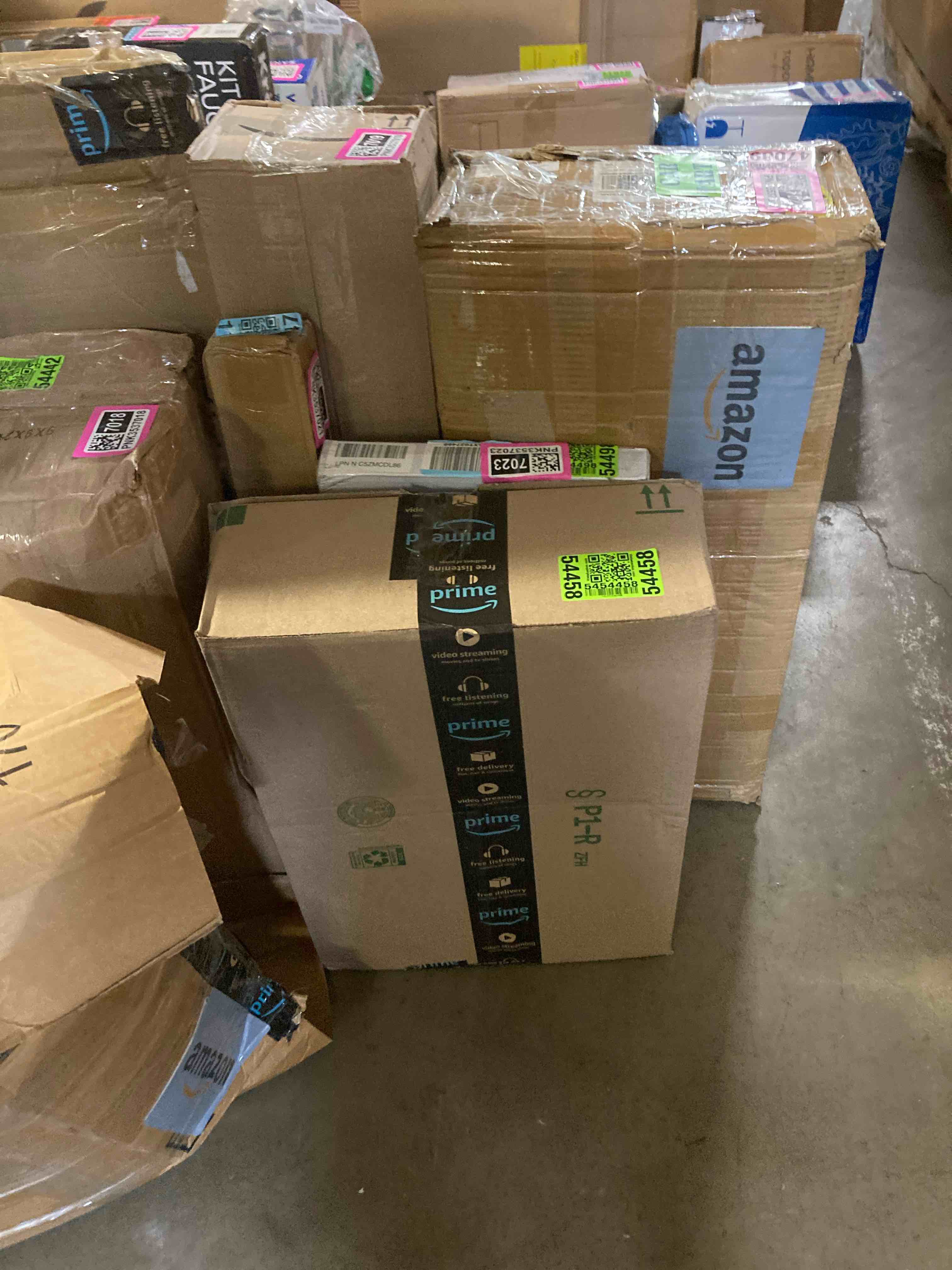 https://s3.amazonaws.com/lotting-images-prod/phillipi/PNK3537024_1755894494031.jpeg