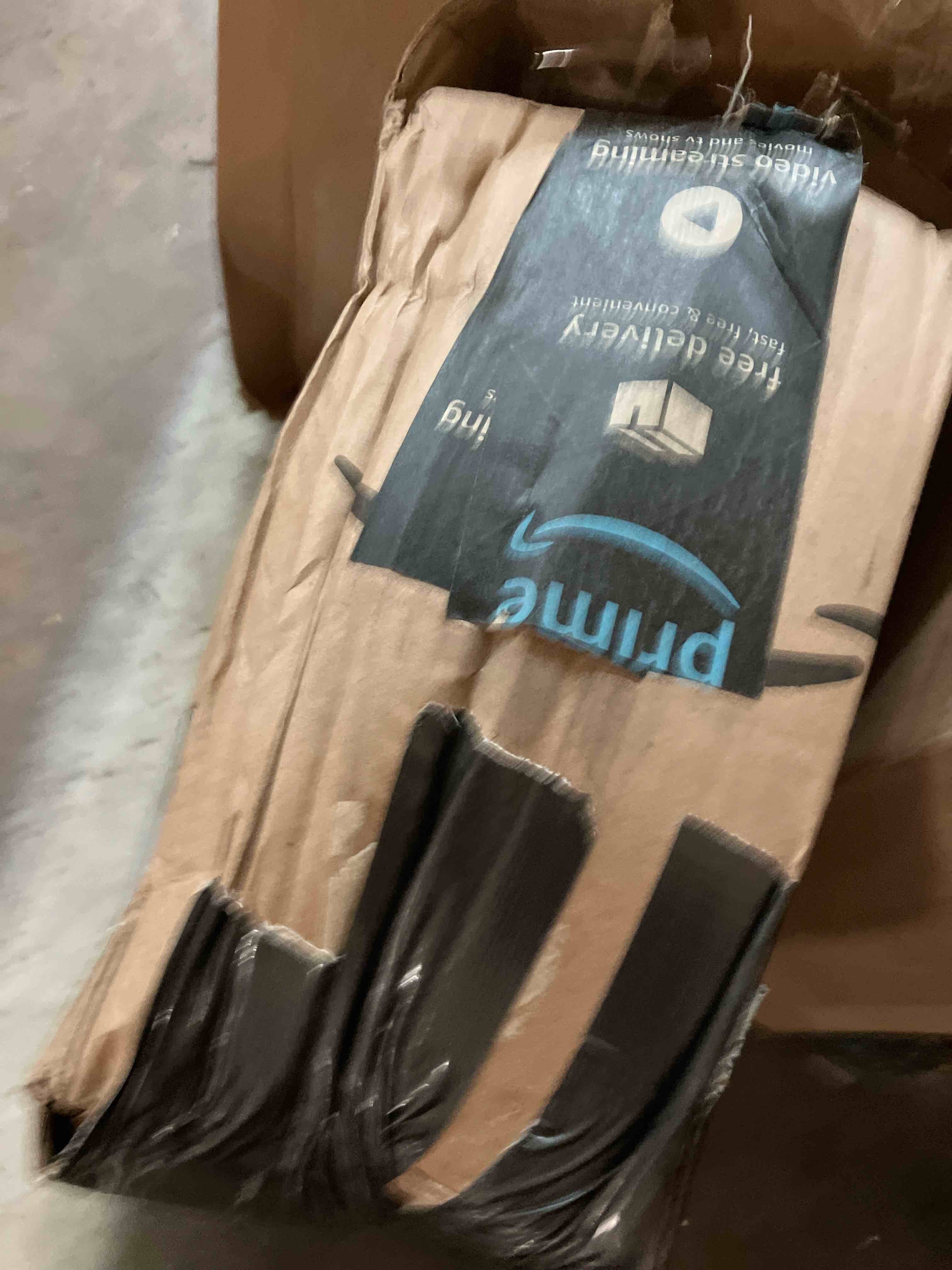 https://s3.amazonaws.com/lotting-images-prod/phillipi/PNK3537688_1756241454698.jpeg