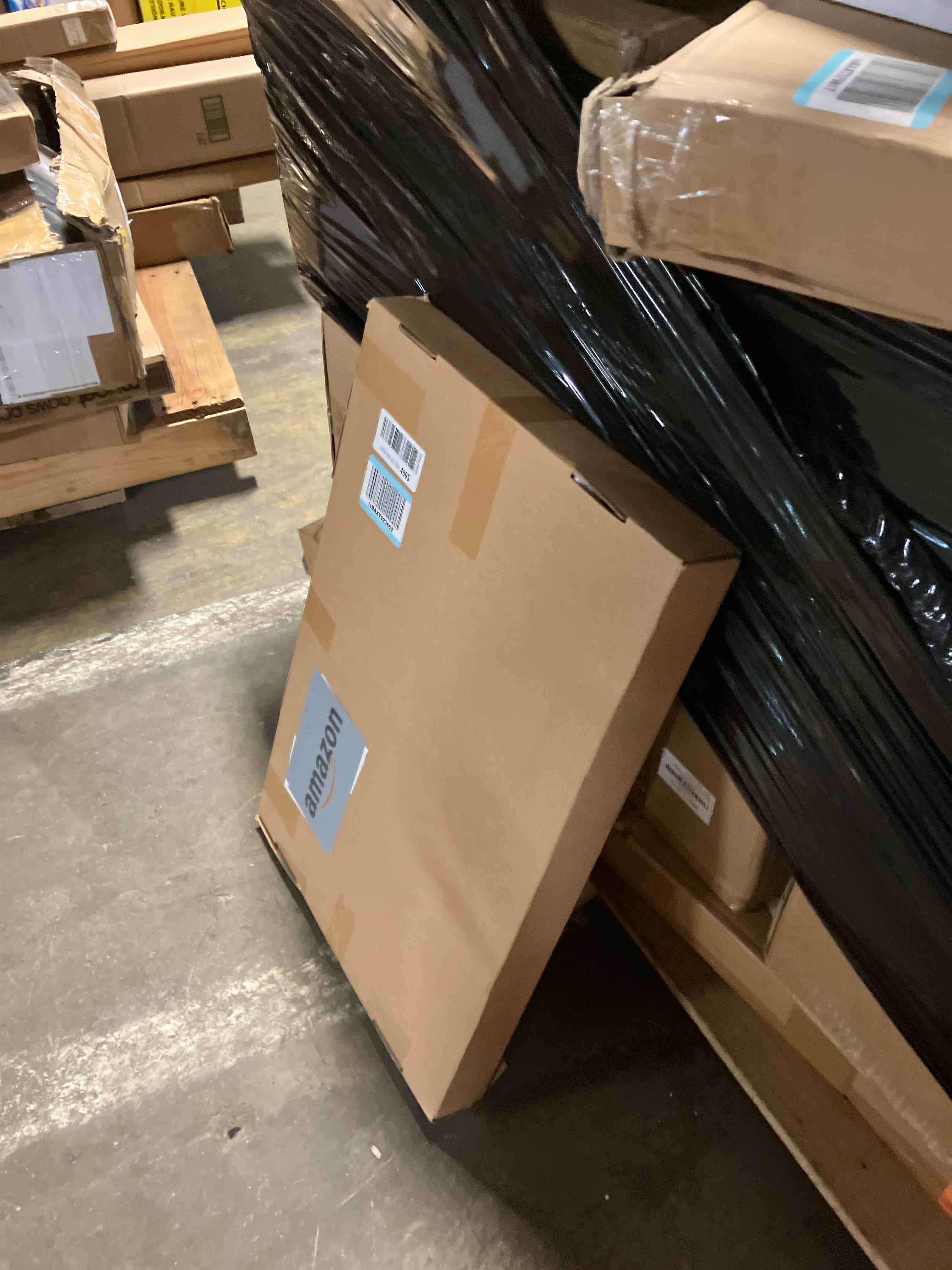 https://s3.amazonaws.com/lotting-images-prod/phillipi/PNK3537704_1756309933868.jpeg