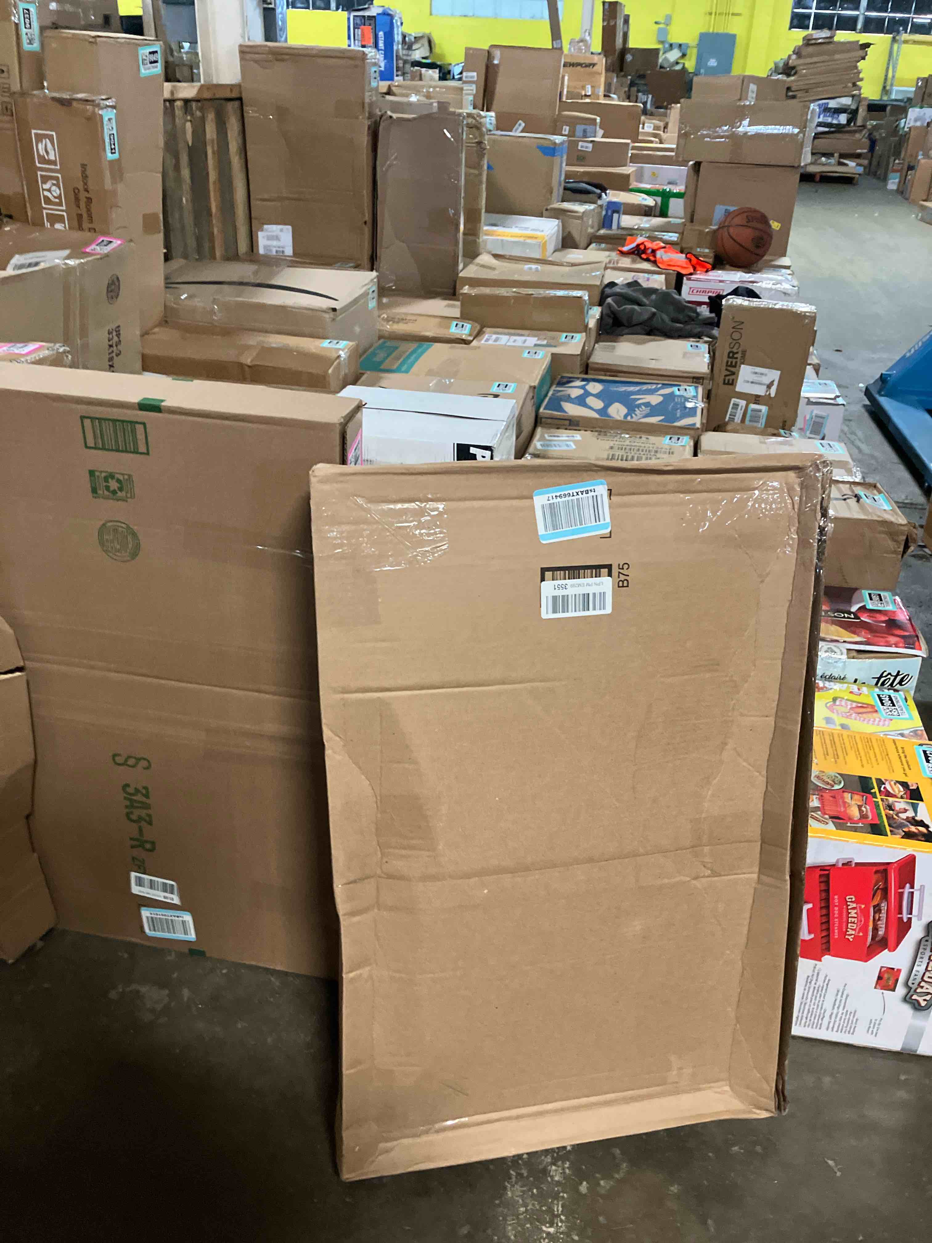 https://s3.amazonaws.com/lotting-images-prod/phillipi/PNK3537706_1756310079137.jpeg
