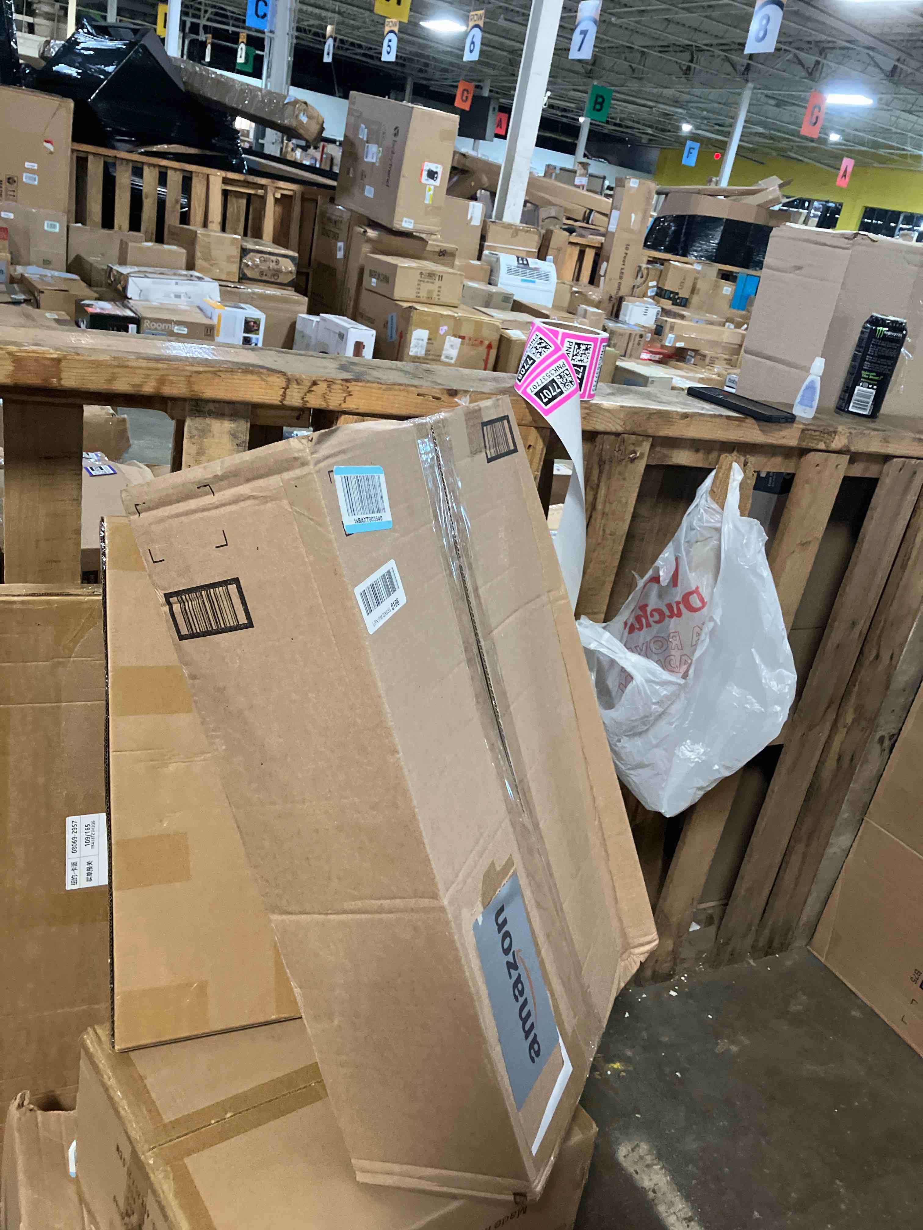 https://s3.amazonaws.com/lotting-images-prod/phillipi/PNK3537707_1756310156798.jpeg