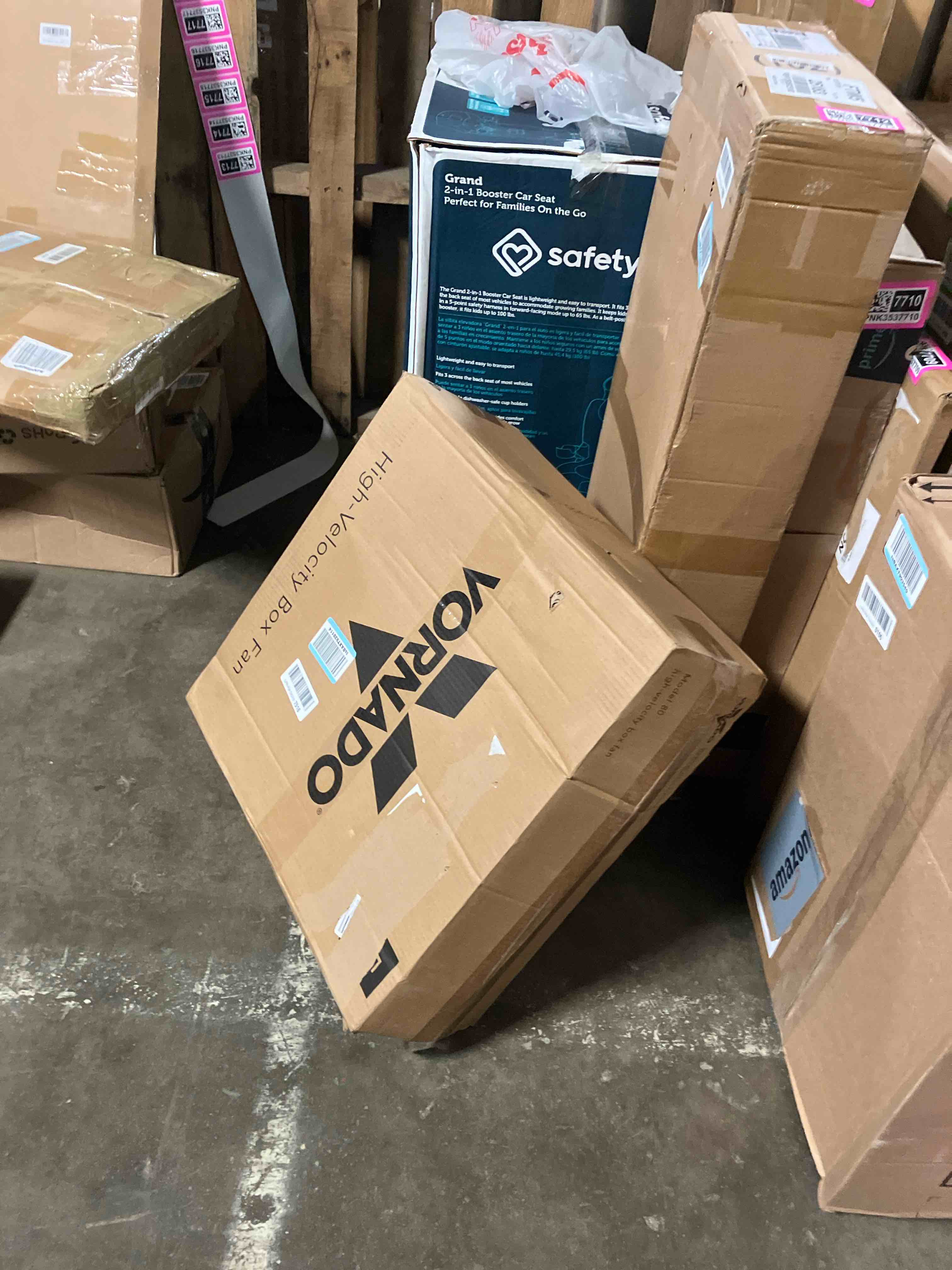https://s3.amazonaws.com/lotting-images-prod/phillipi/PNK3537713_1756312993142.jpeg