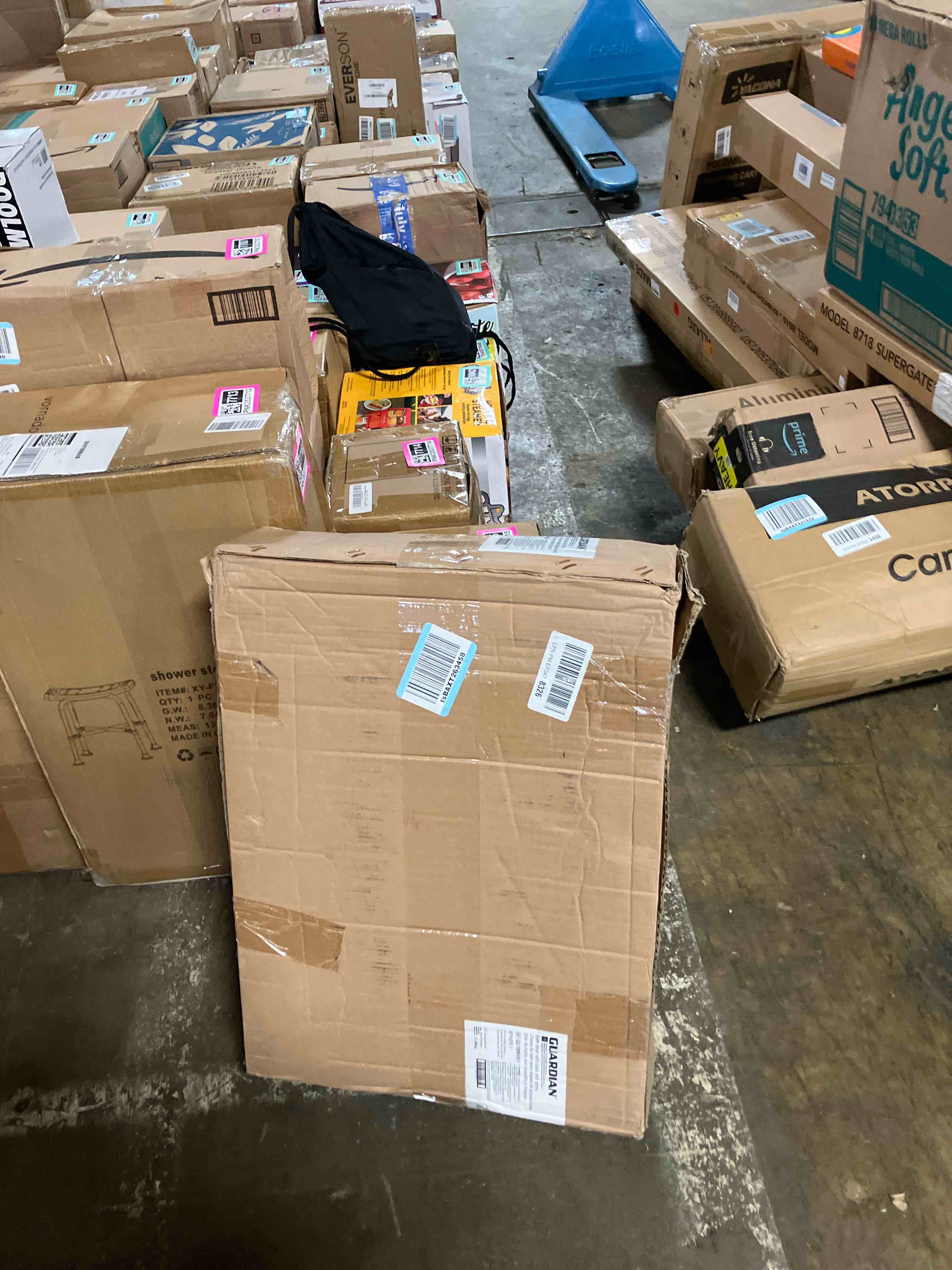https://s3.amazonaws.com/lotting-images-prod/phillipi/PNK3537718_1756313341396.jpeg