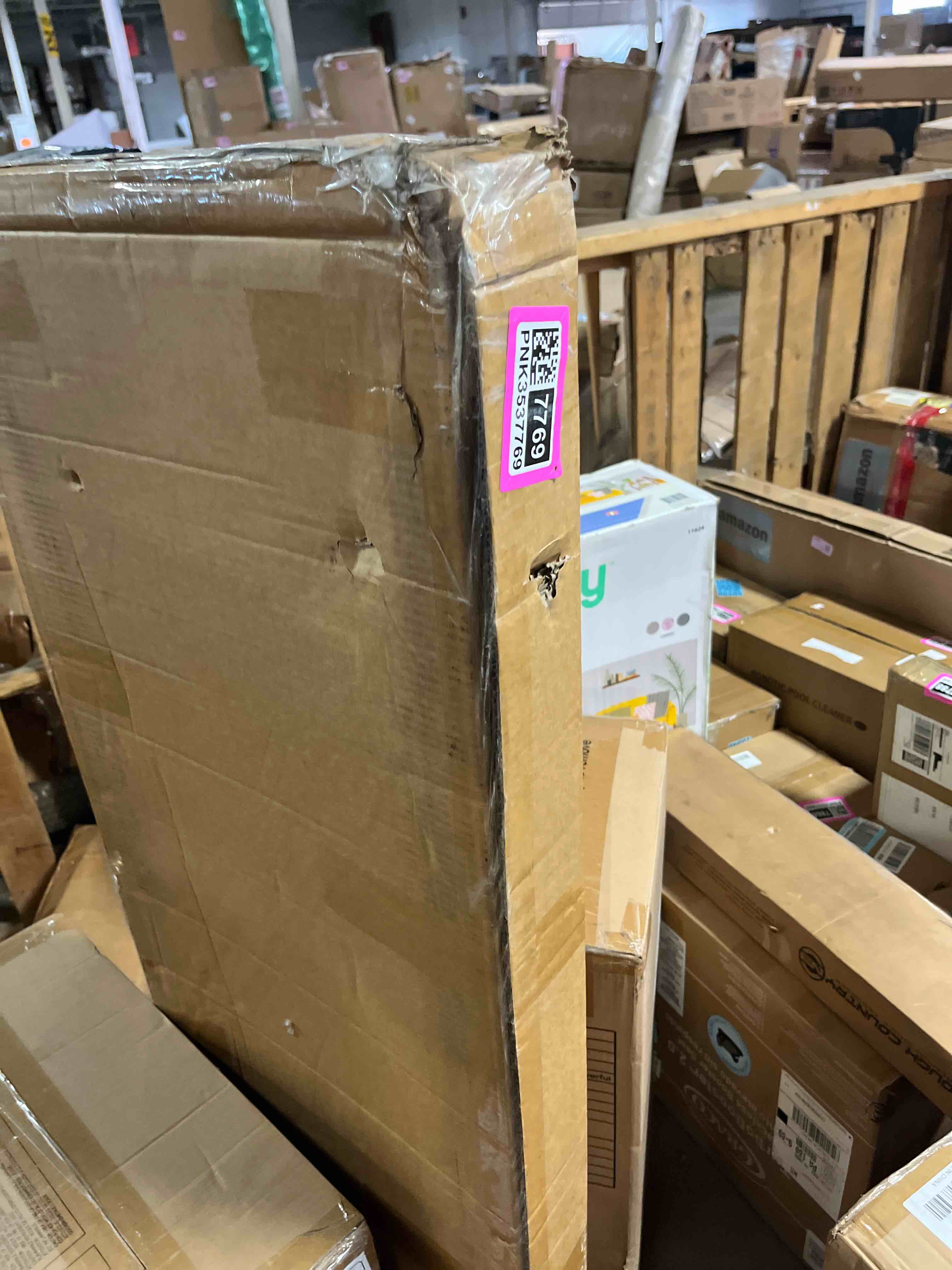 https://s3.amazonaws.com/lotting-images-prod/phillipi/PNK3537769_1756329353152.jpeg