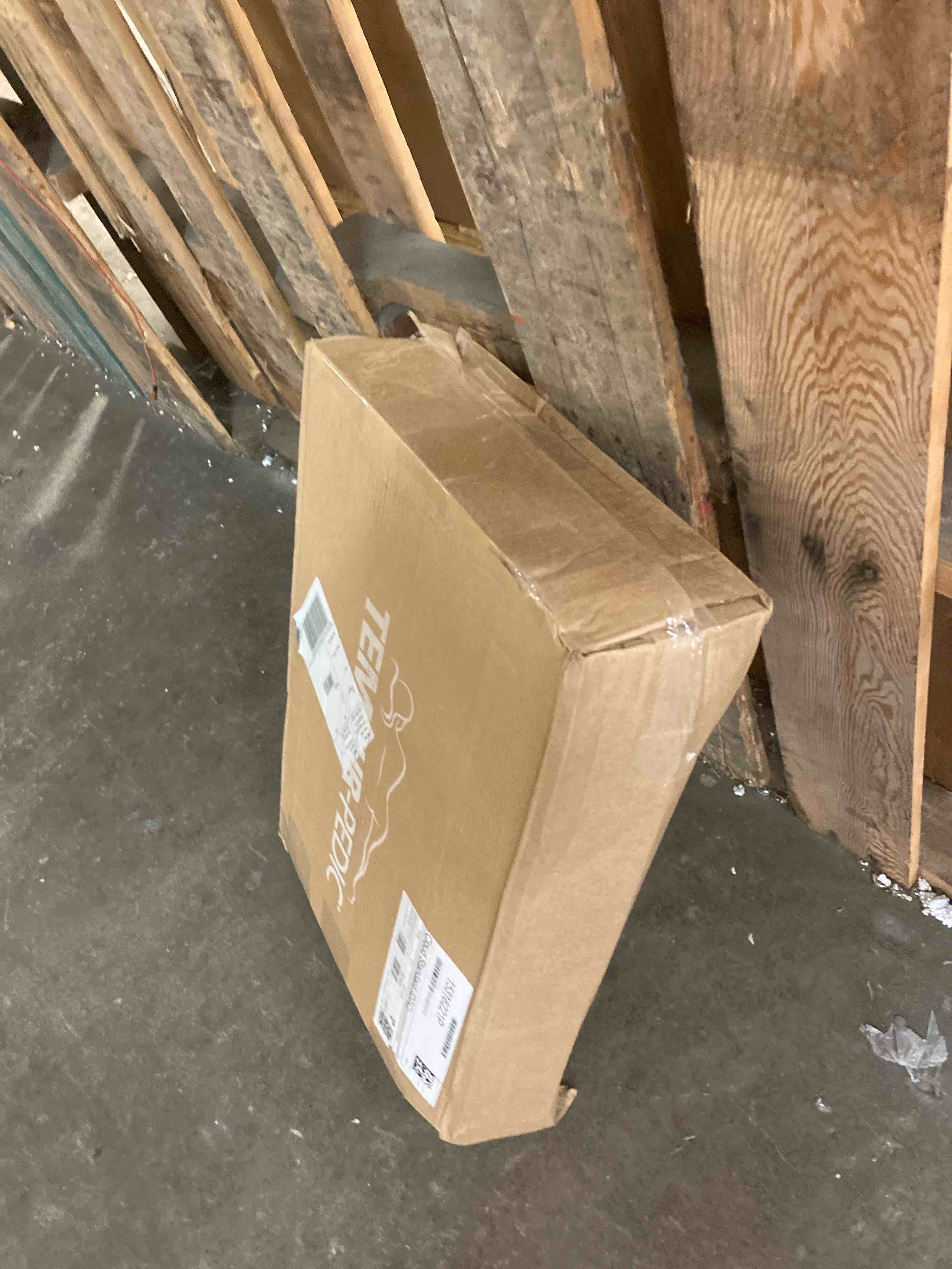https://s3.amazonaws.com/lotting-images-prod/phillipi/PNK3537869_1756321736604.jpeg