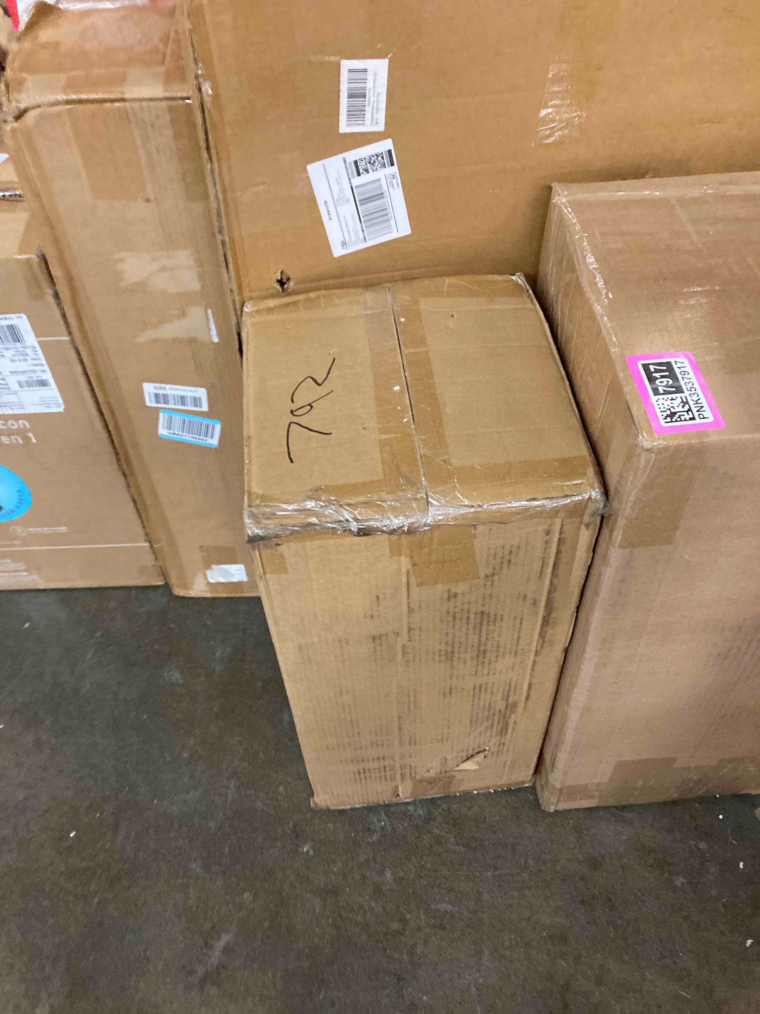 https://s3.amazonaws.com/lotting-images-prod/phillipi/PNK3537918_1756326248896.jpeg