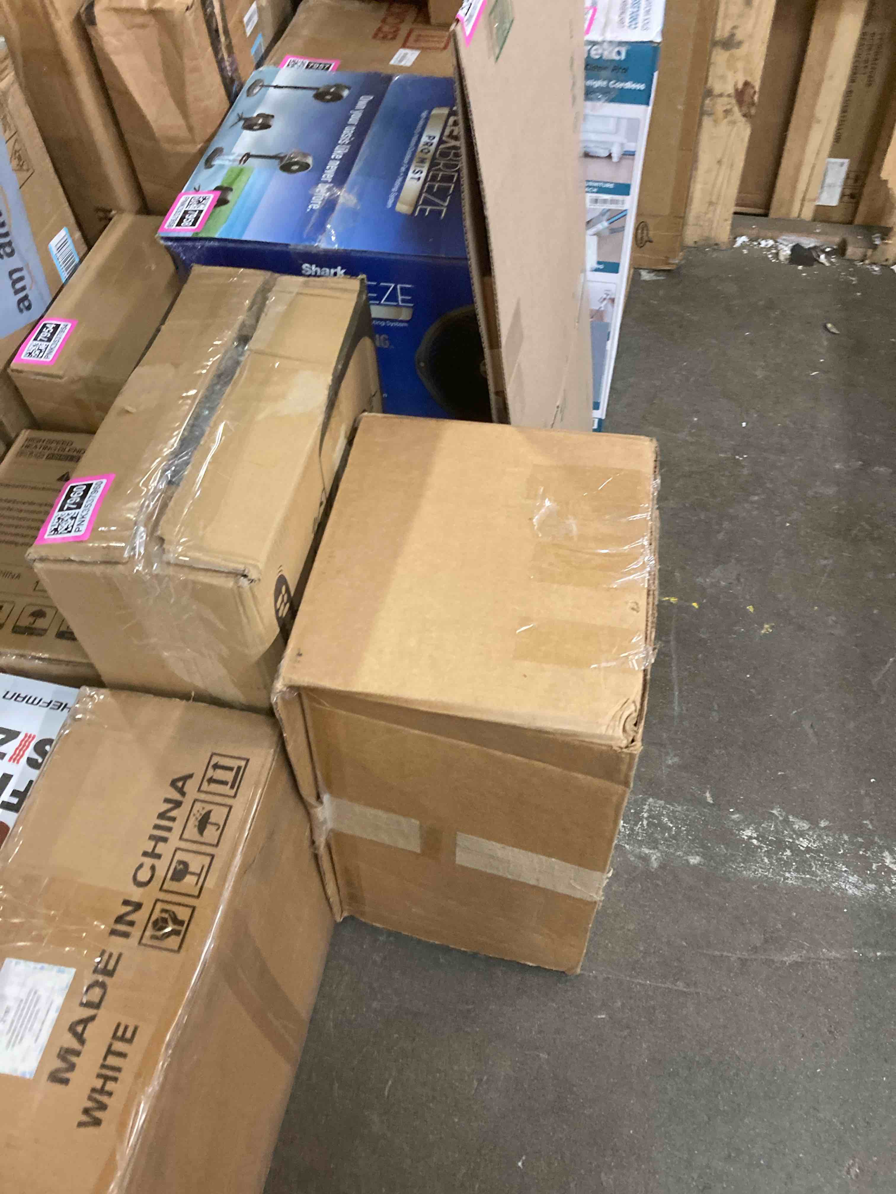 https://s3.amazonaws.com/lotting-images-prod/phillipi/PNK3537966_1756397971382.jpeg