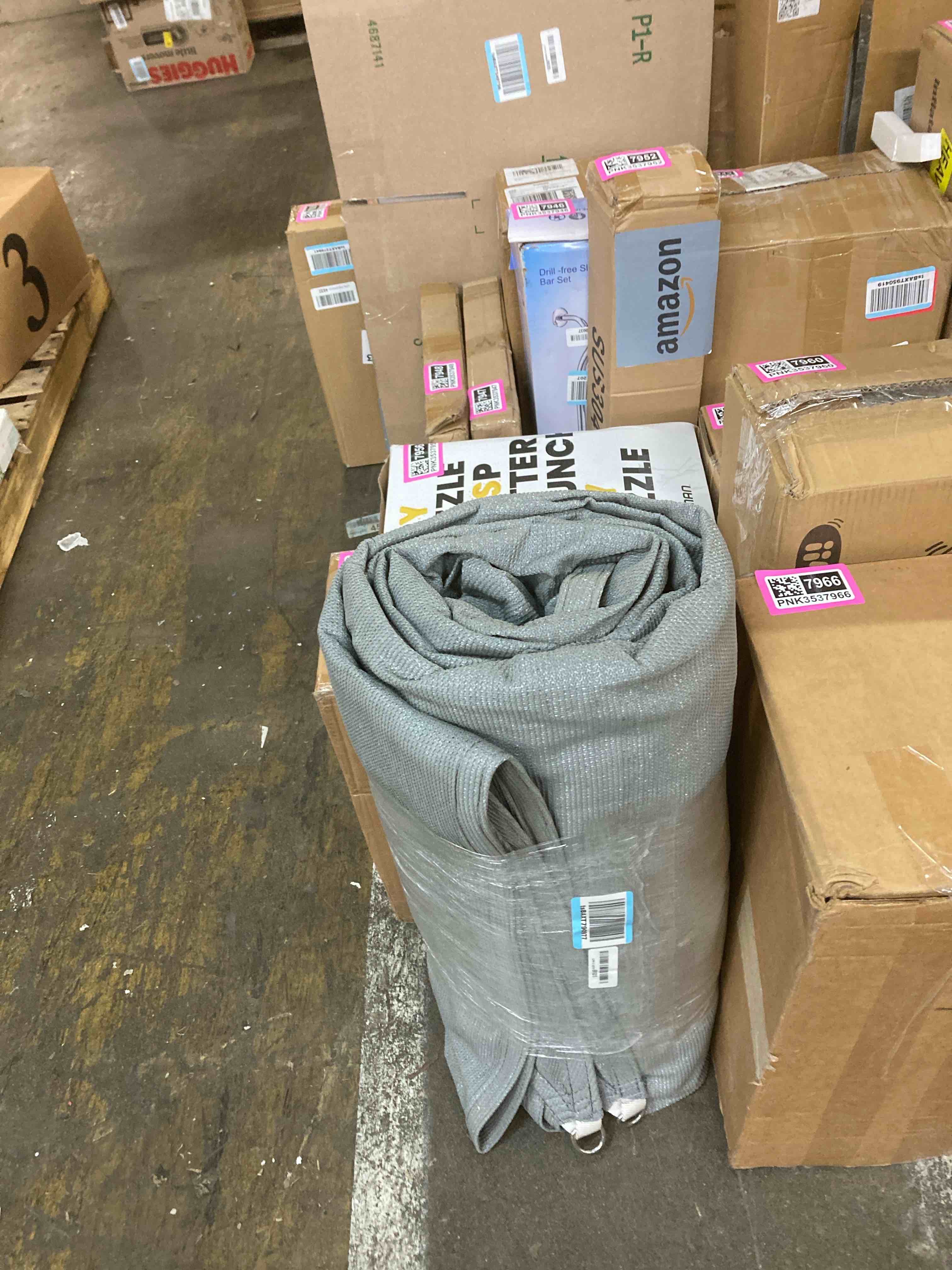 https://s3.amazonaws.com/lotting-images-prod/phillipi/PNK3537967_1756398069147.jpeg