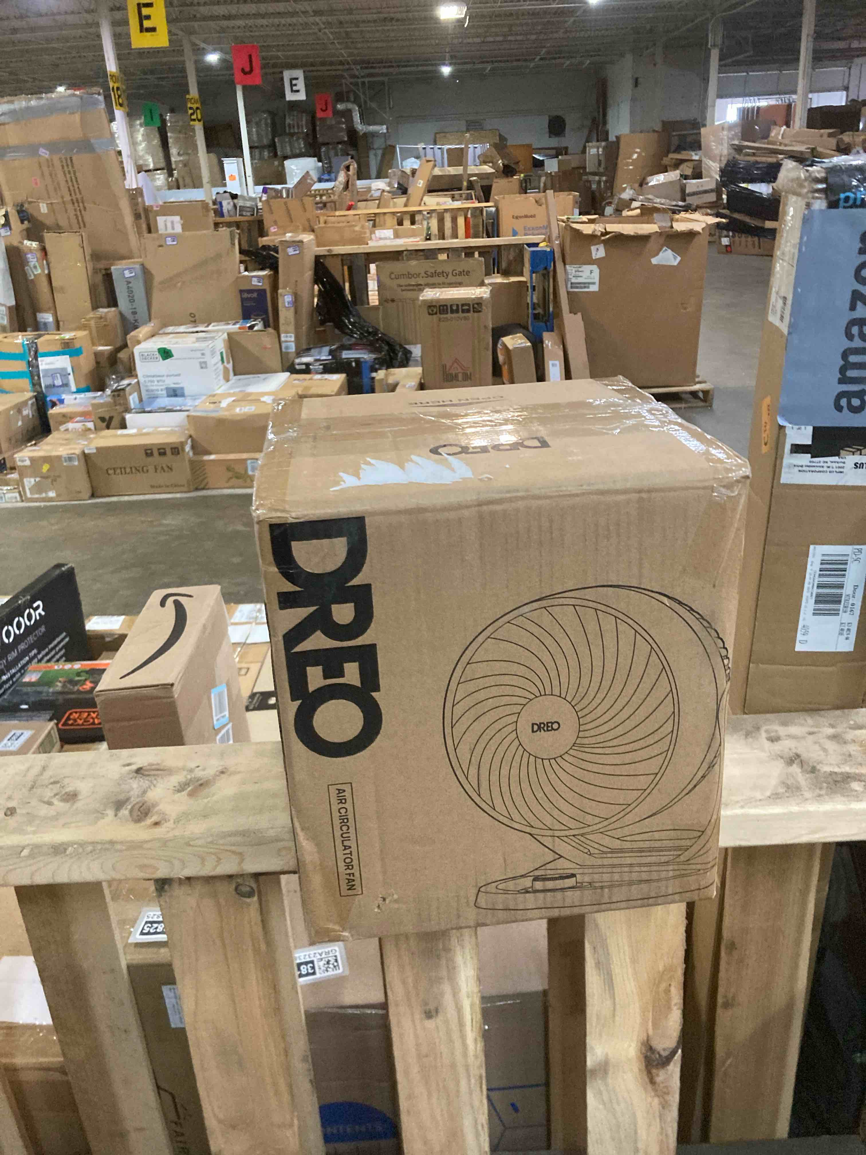 https://s3.amazonaws.com/lotting-images-prod/phillipi/PNK3537973_1756398819620.jpeg