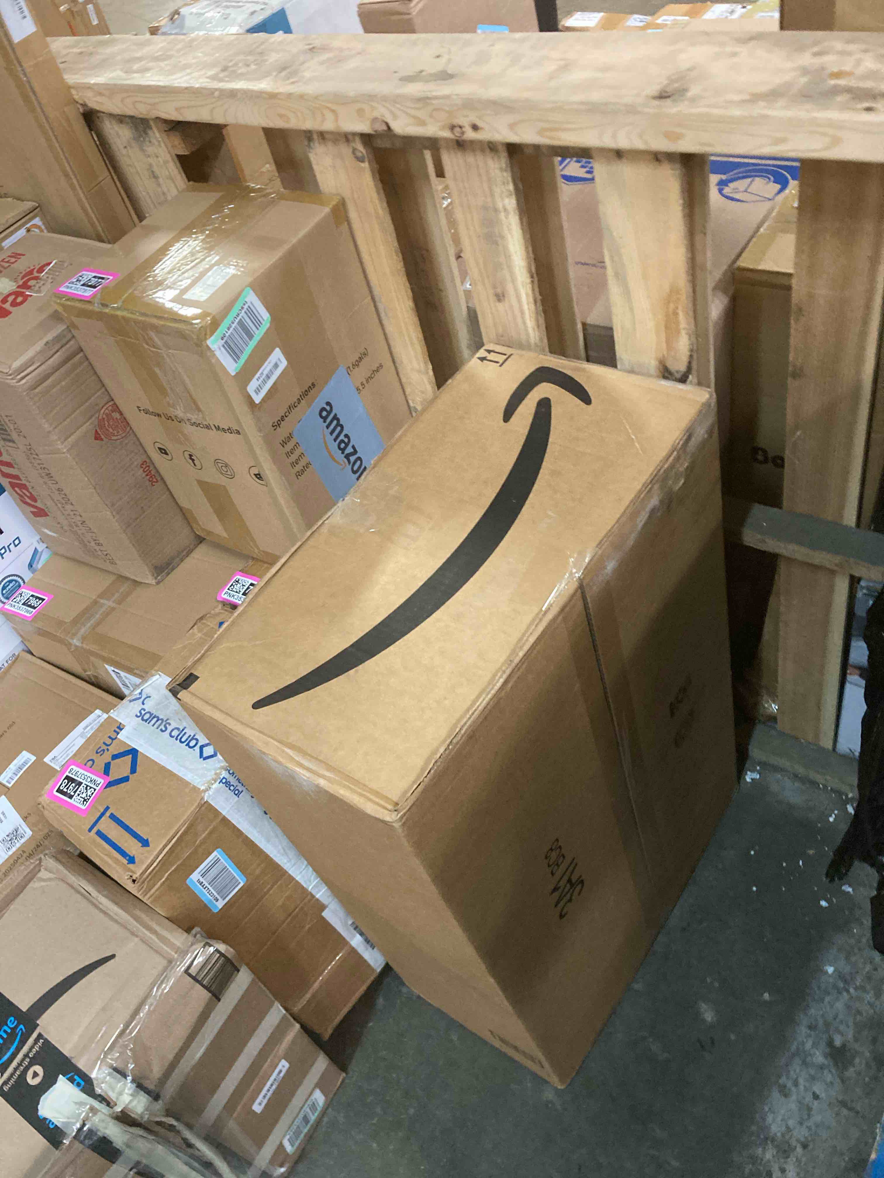 https://s3.amazonaws.com/lotting-images-prod/phillipi/PNK3537984_1756400293170.jpeg