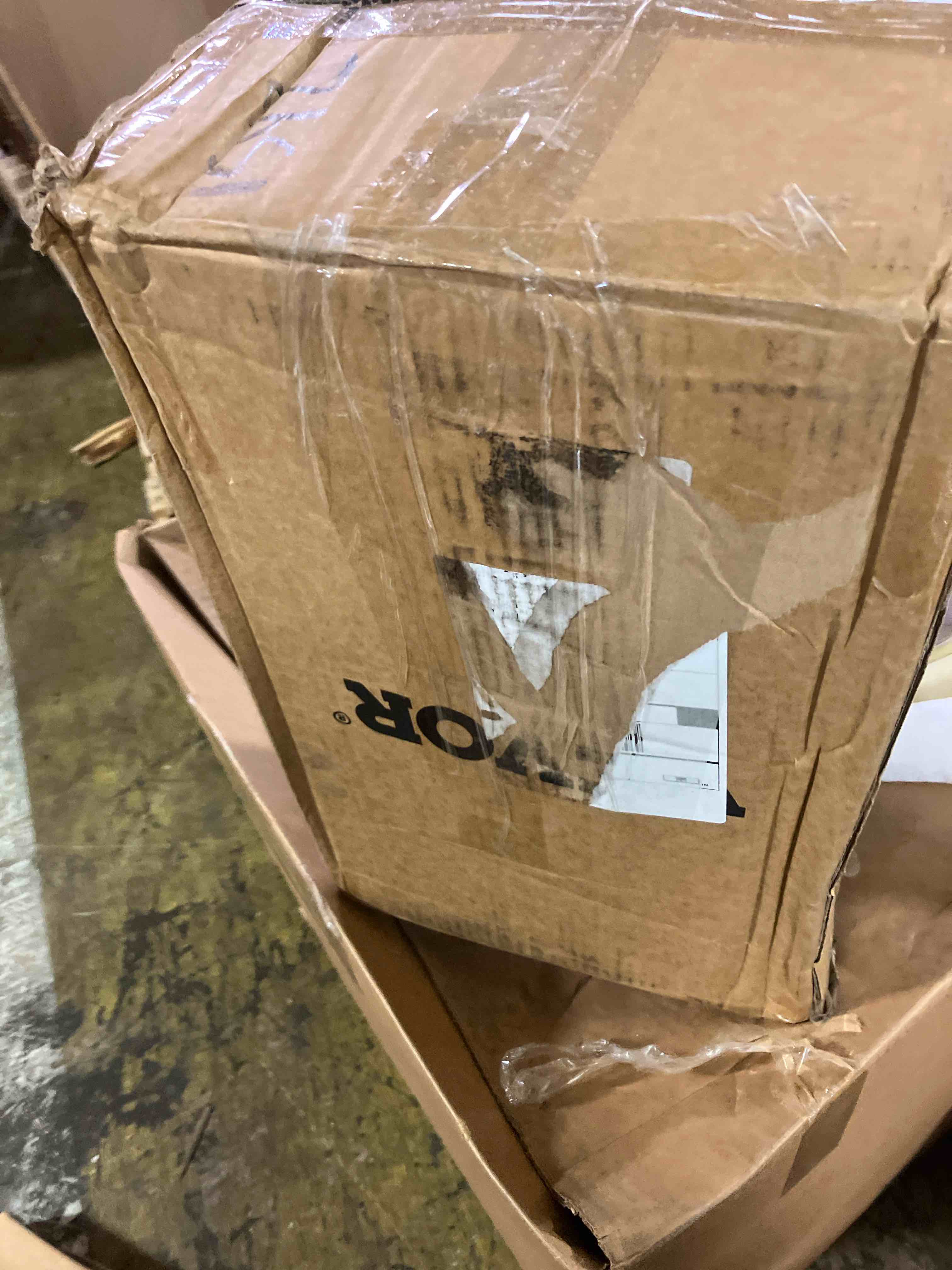 https://s3.amazonaws.com/lotting-images-prod/phillipi/PNK3538097_1753469624727.jpeg