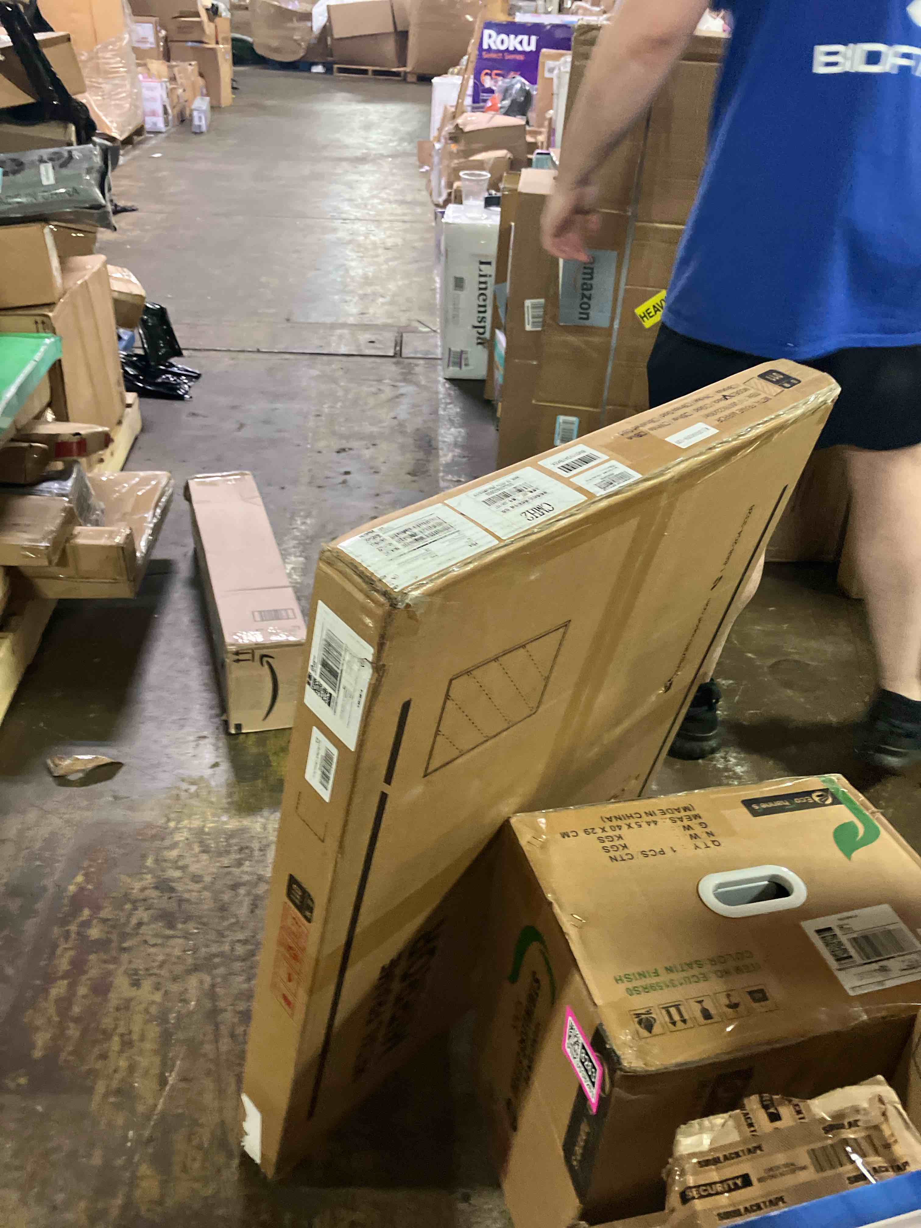 https://s3.amazonaws.com/lotting-images-prod/phillipi/PNK3538262_1753477700277.jpeg