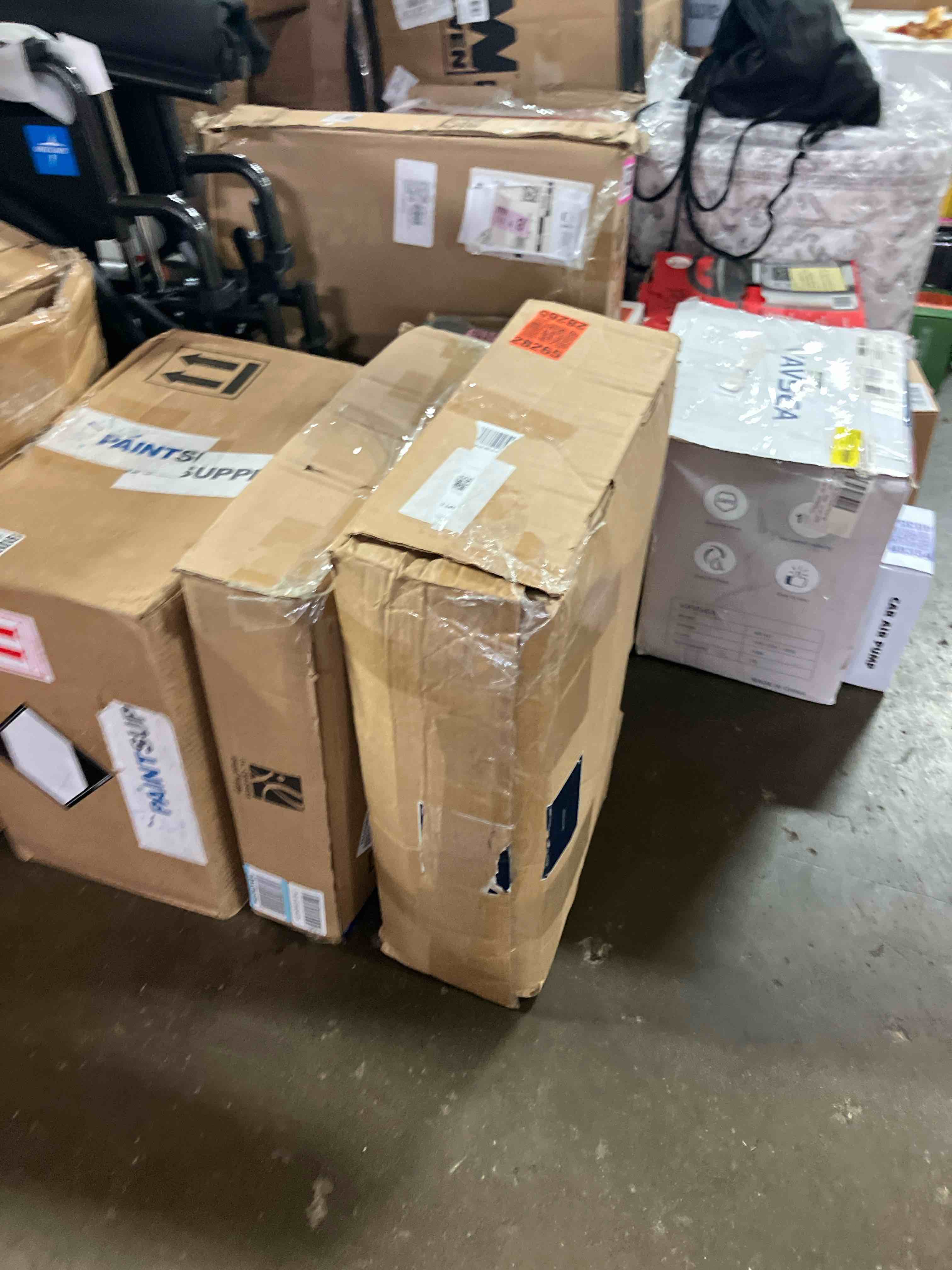 https://s3.amazonaws.com/lotting-images-prod/phillipi/PNK3538289_1753469985594.jpeg