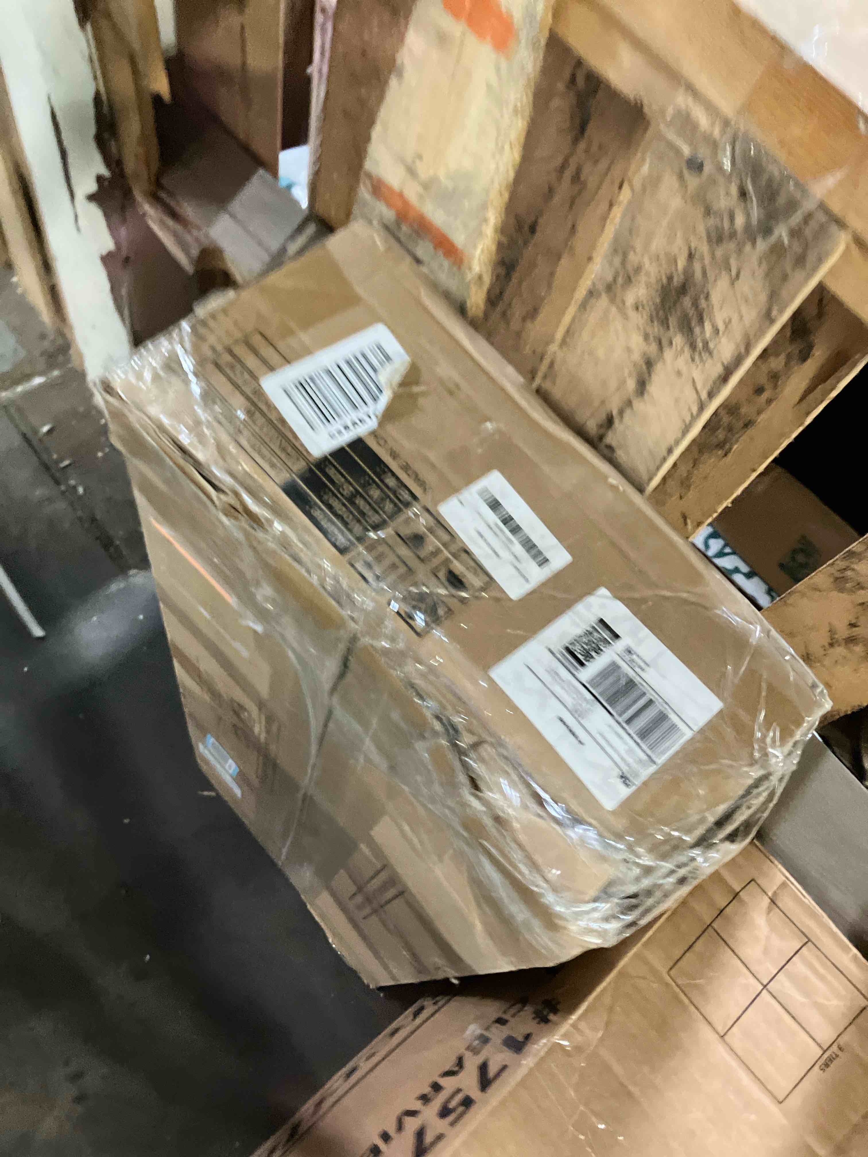 https://s3.amazonaws.com/lotting-images-prod/phillipi/PNK3538385_1753468590399.jpeg
