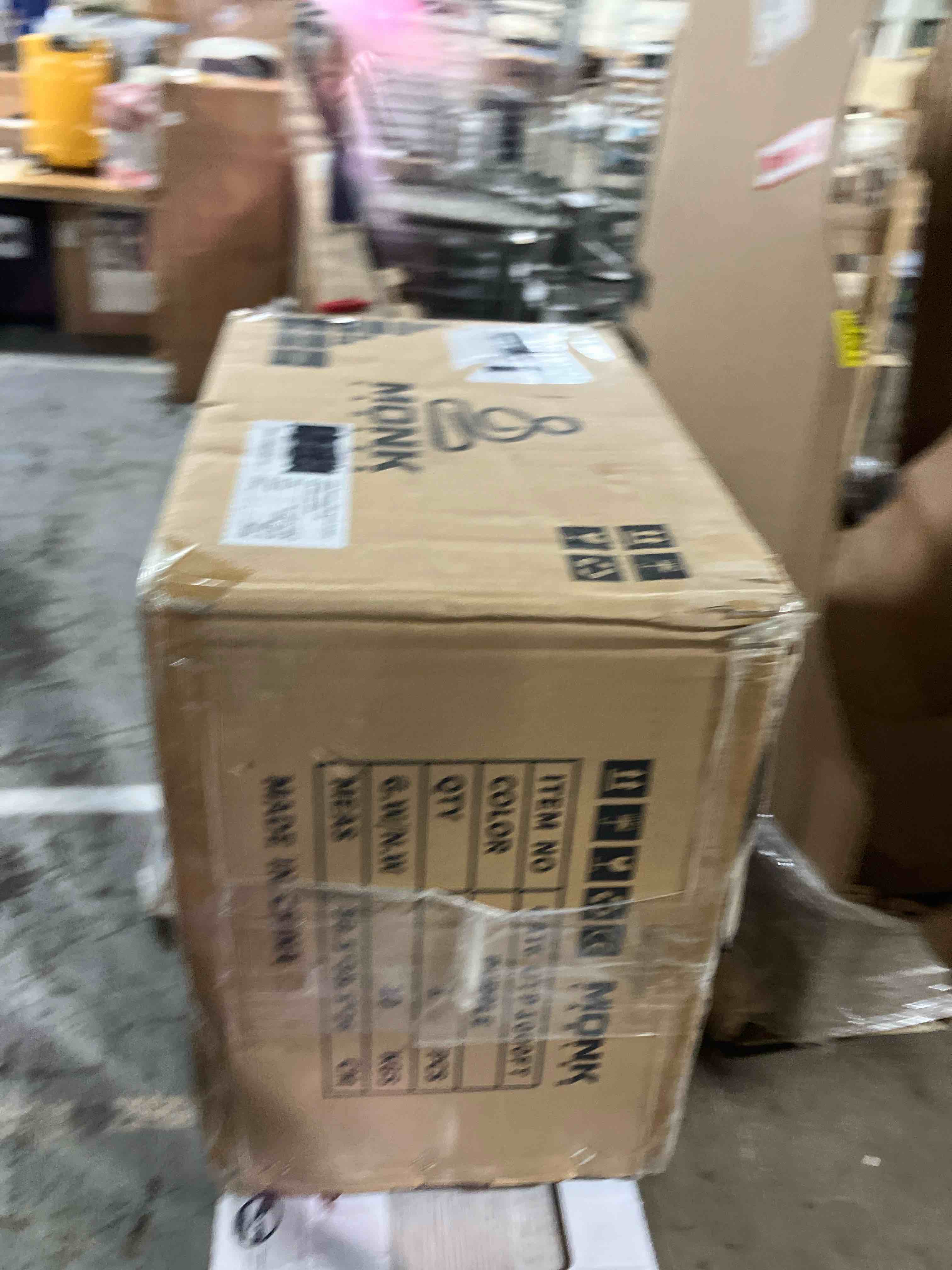 https://s3.amazonaws.com/lotting-images-prod/phillipi/PNK3538388_1753468846296.jpeg