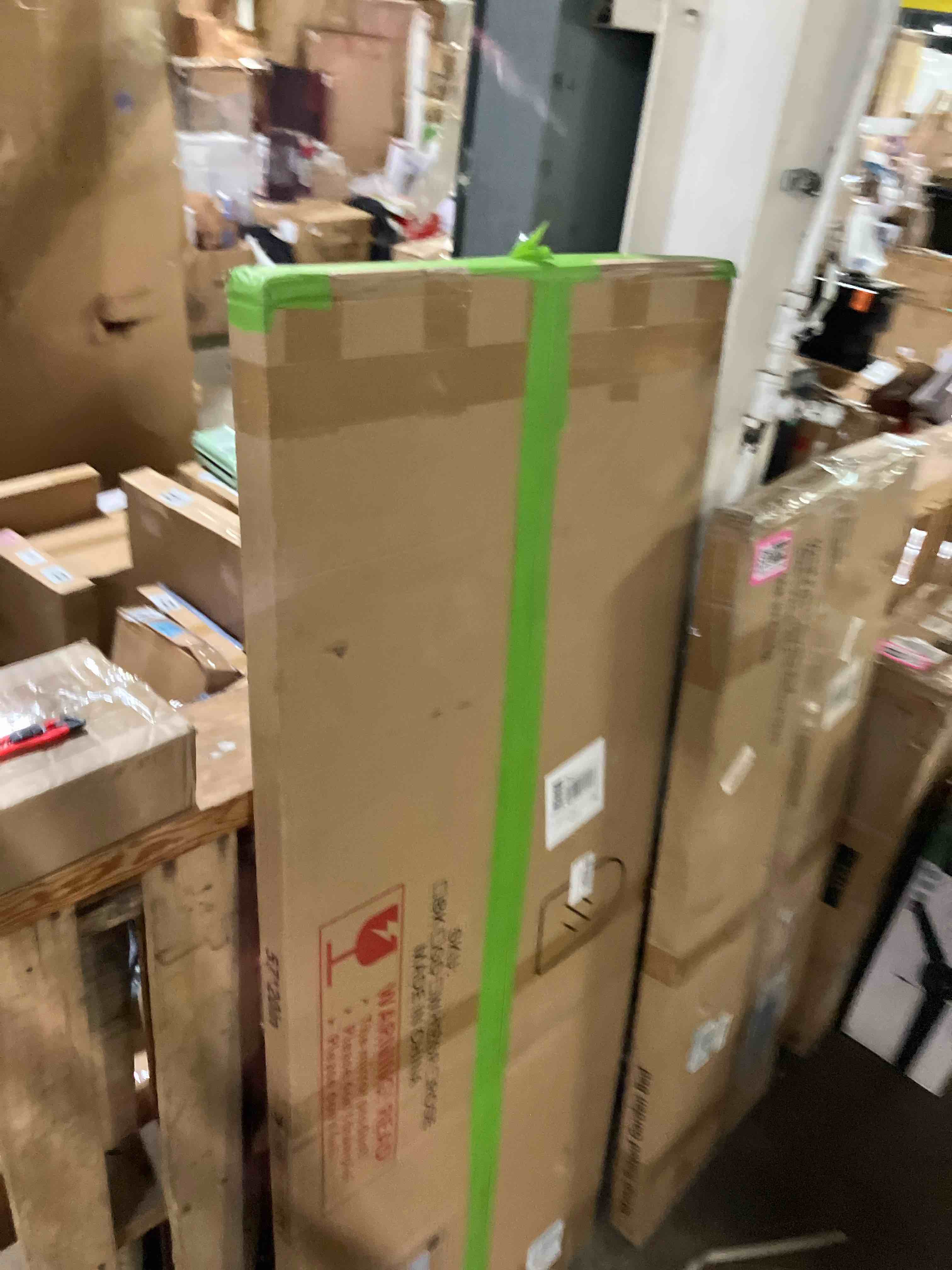 https://s3.amazonaws.com/lotting-images-prod/phillipi/PNK3538393_1753469366785.jpeg