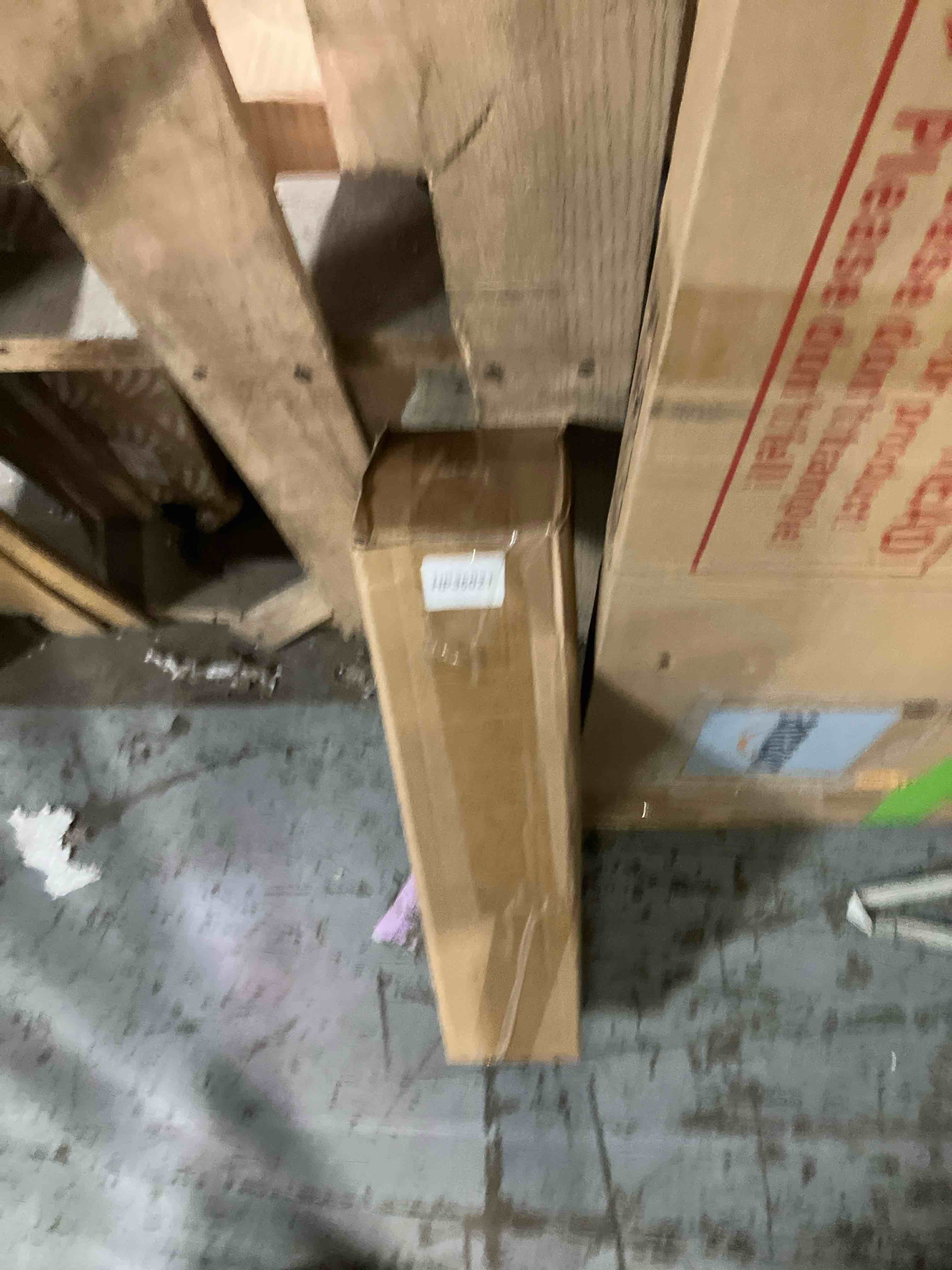 https://s3.amazonaws.com/lotting-images-prod/phillipi/PNK3538399_1753470550386.jpeg