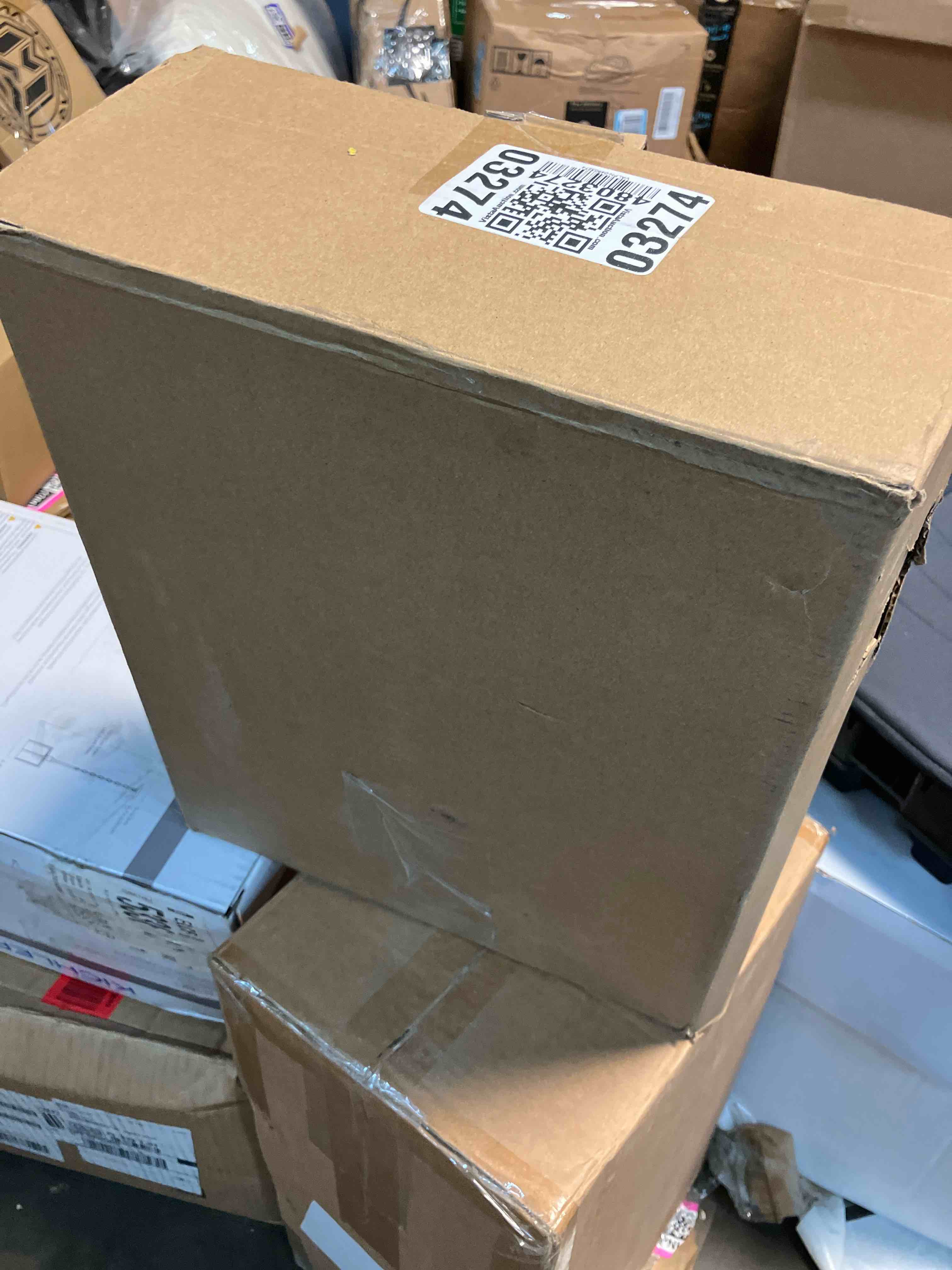 https://s3.amazonaws.com/lotting-images-prod/phillipi/PNK3538548_1753795904846.jpeg