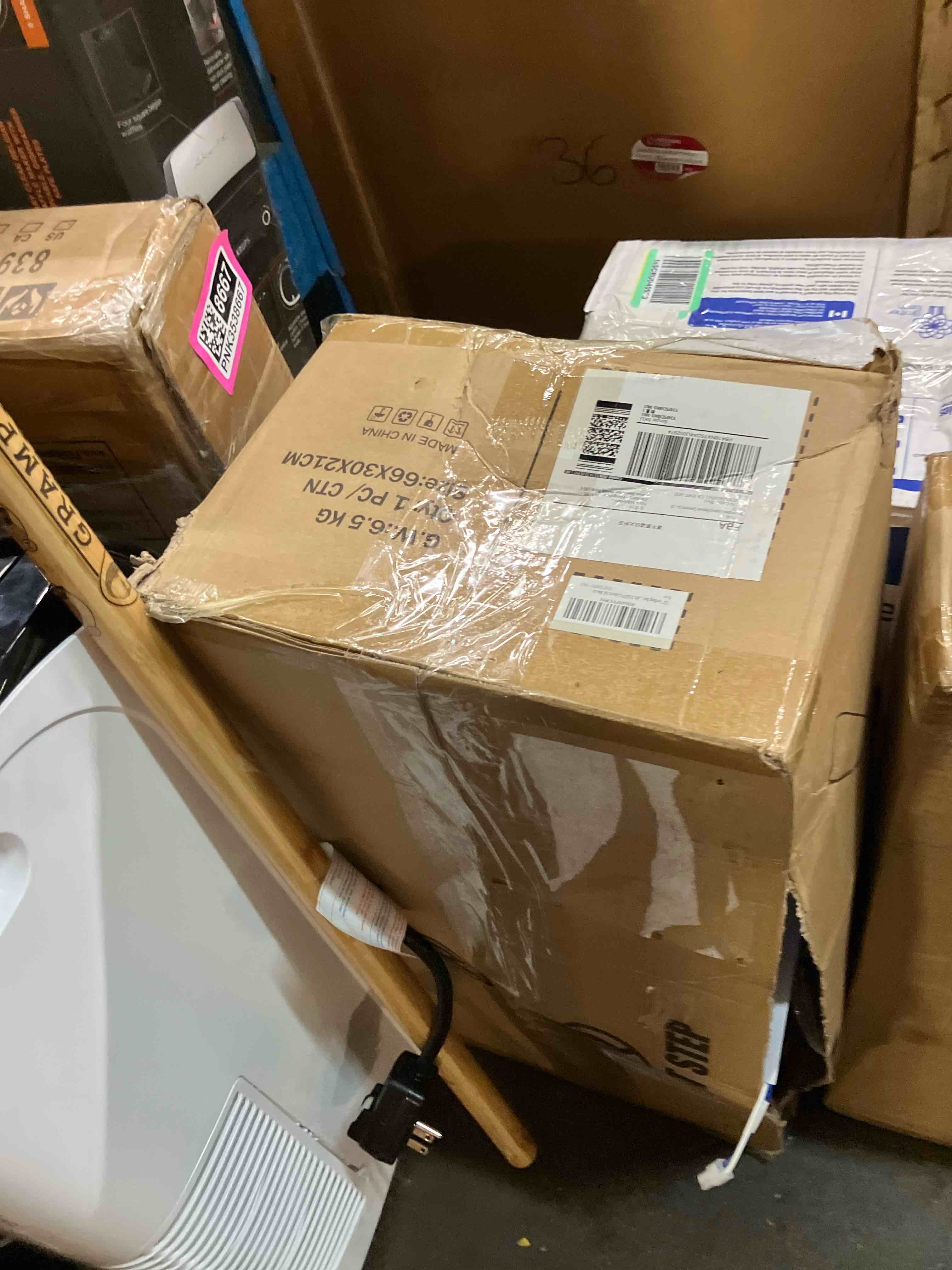 https://s3.amazonaws.com/lotting-images-prod/phillipi/PNK3538676_1753796654817.jpeg