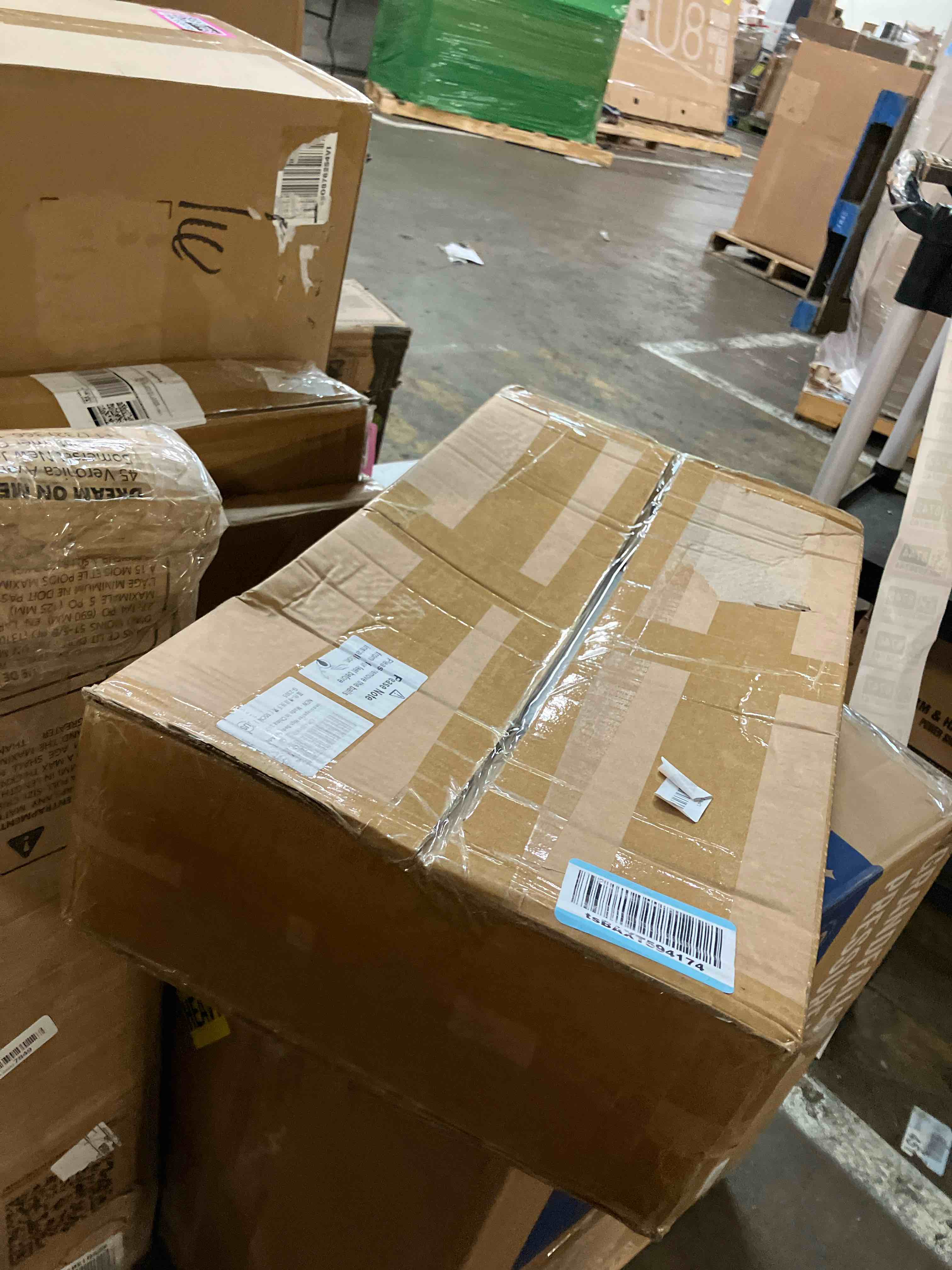 https://s3.amazonaws.com/lotting-images-prod/phillipi/PNK3538707_1753803242447.jpeg