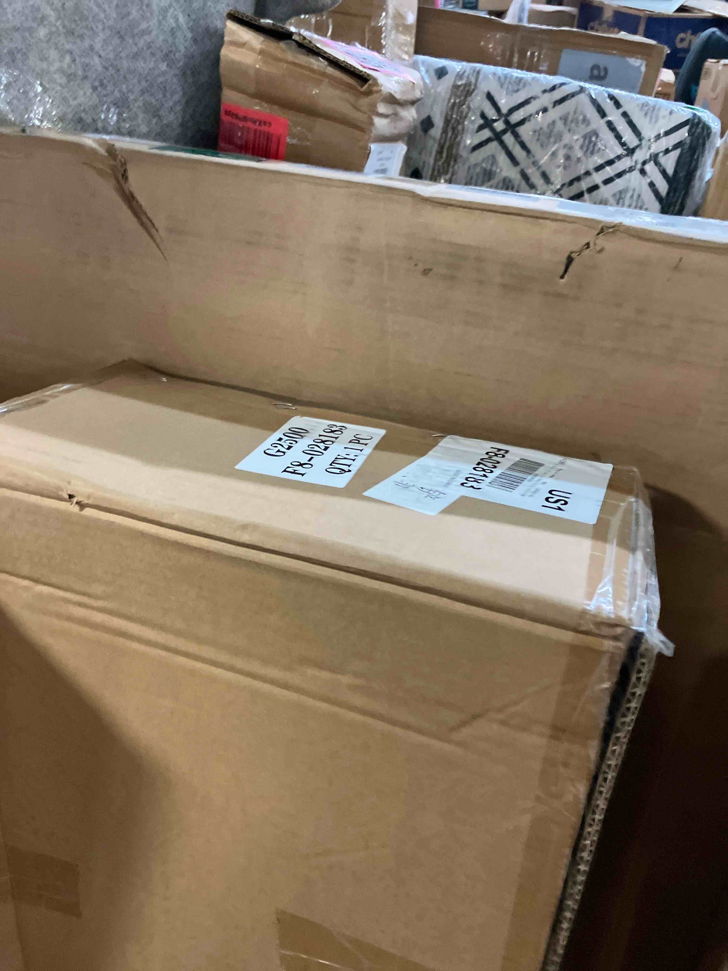 https://s3.amazonaws.com/lotting-images-prod/phillipi/PNK3538750_1753818099408.jpeg