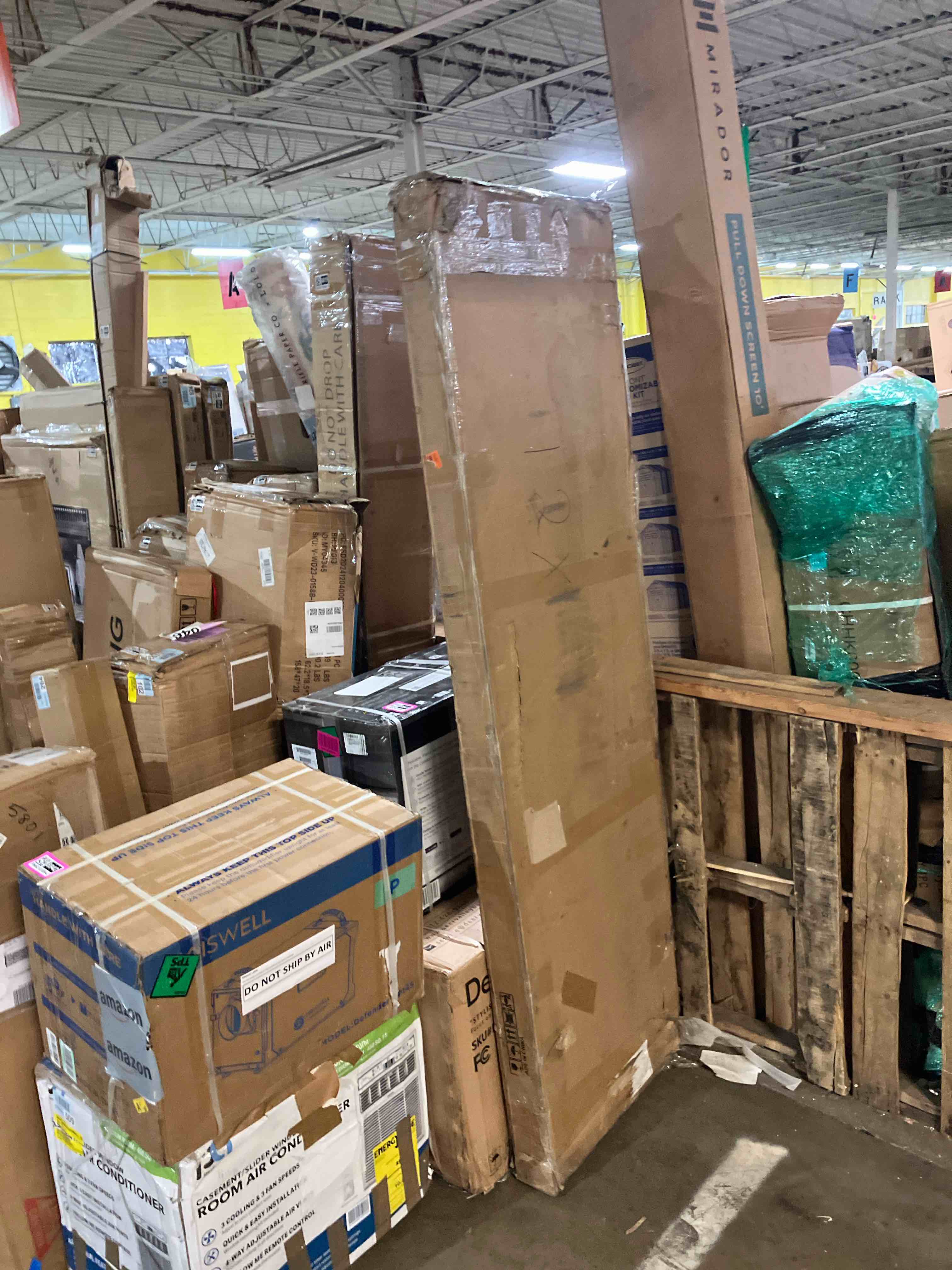 https://s3.amazonaws.com/lotting-images-prod/phillipi/PNK3538943_1753806588996.jpeg