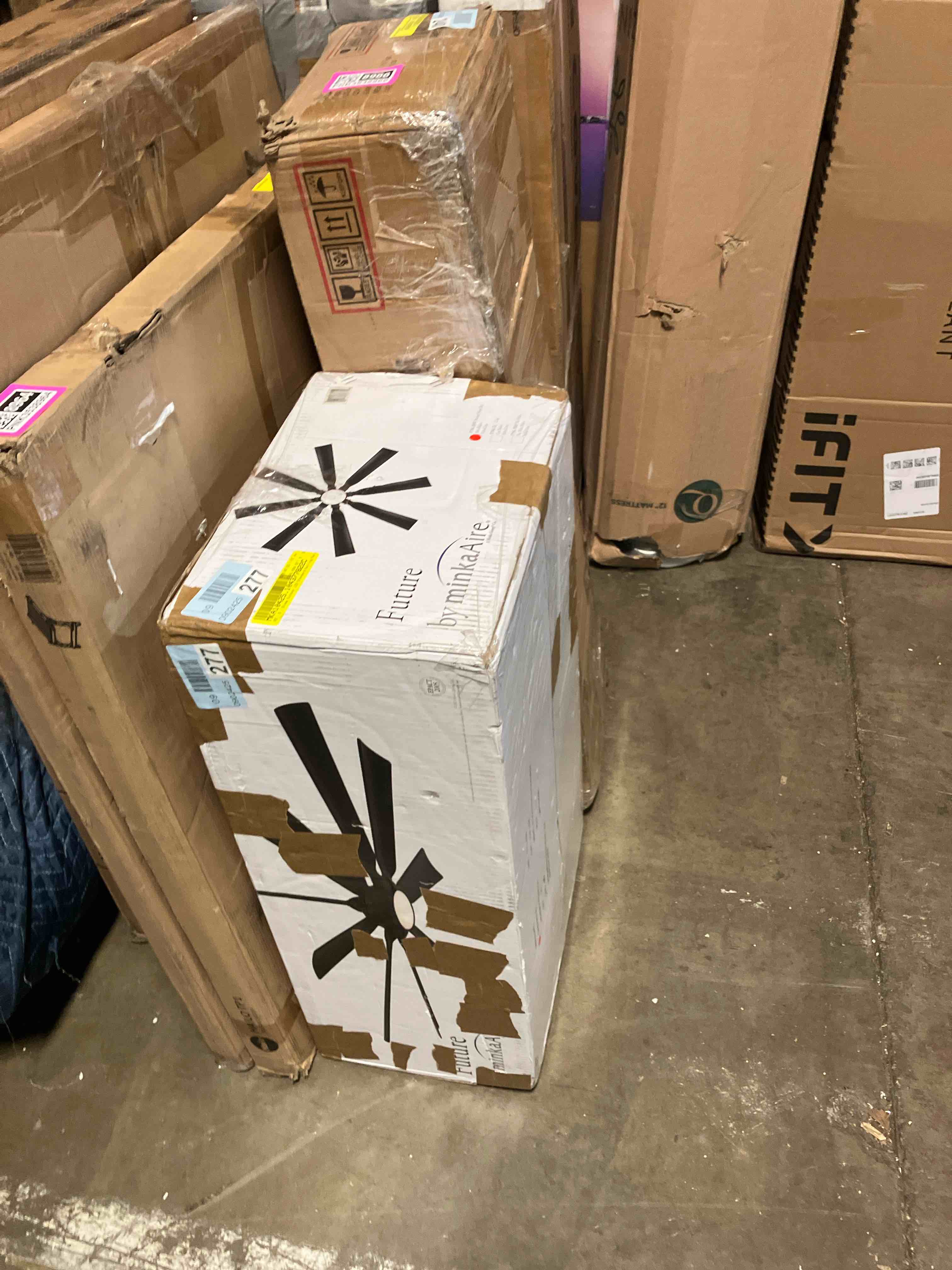 https://s3.amazonaws.com/lotting-images-prod/phillipi/PNK3538967_1753813795887.jpeg