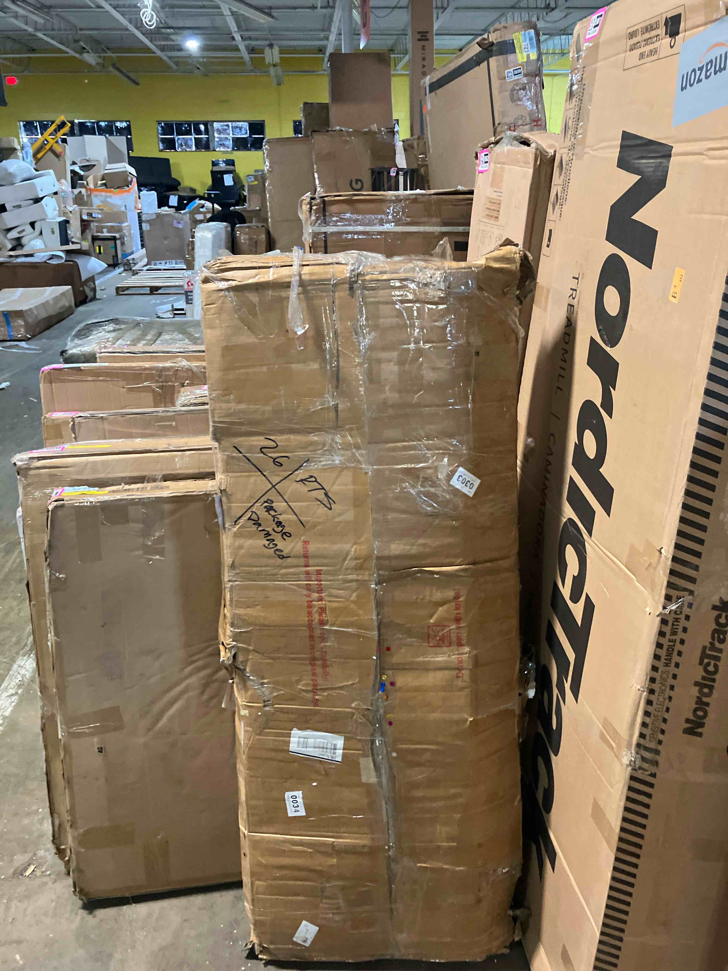 https://s3.amazonaws.com/lotting-images-prod/phillipi/PNK3538972_1753814753736.jpeg