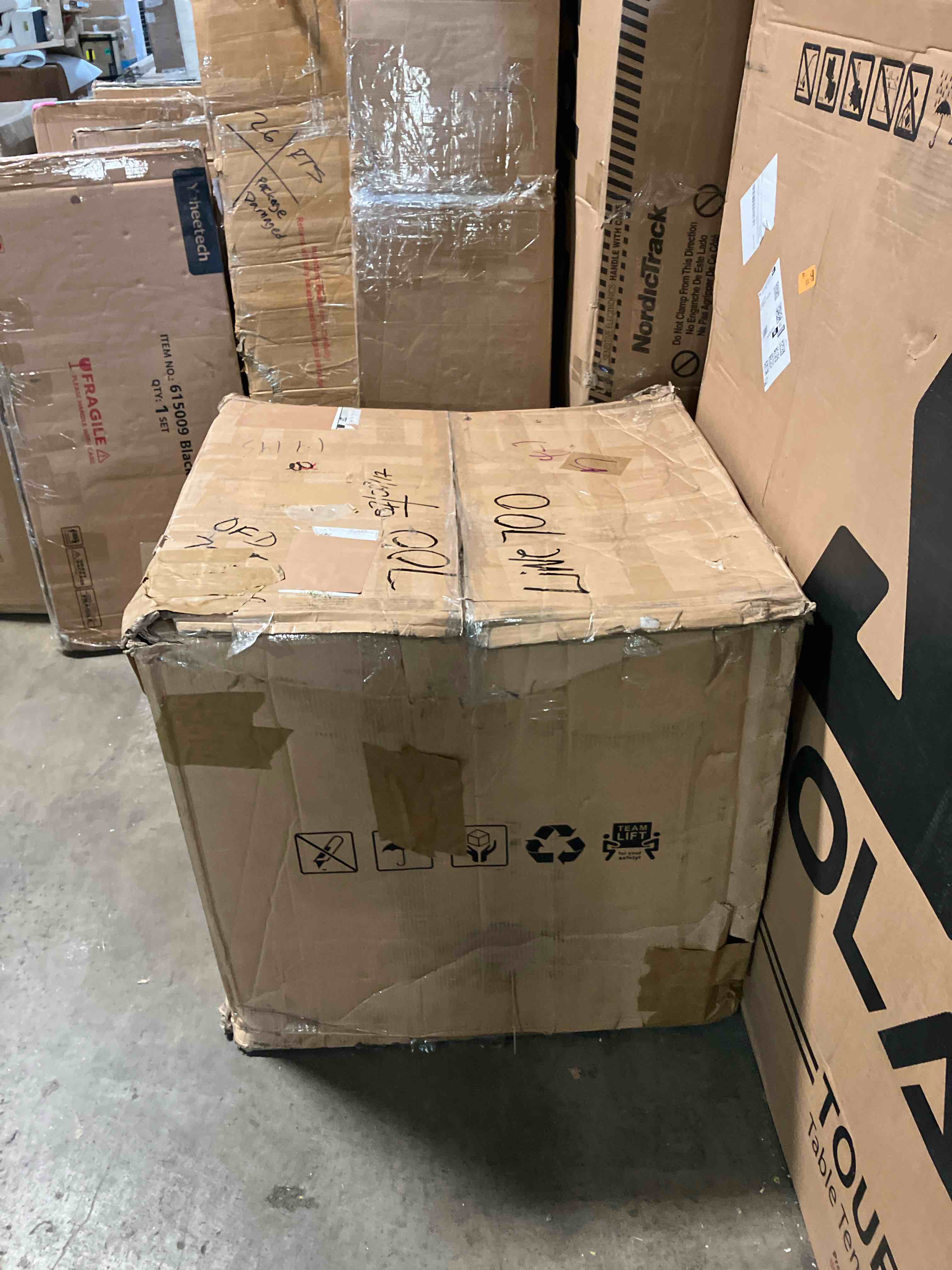 https://s3.amazonaws.com/lotting-images-prod/phillipi/PNK3538979_1753816220230.jpeg