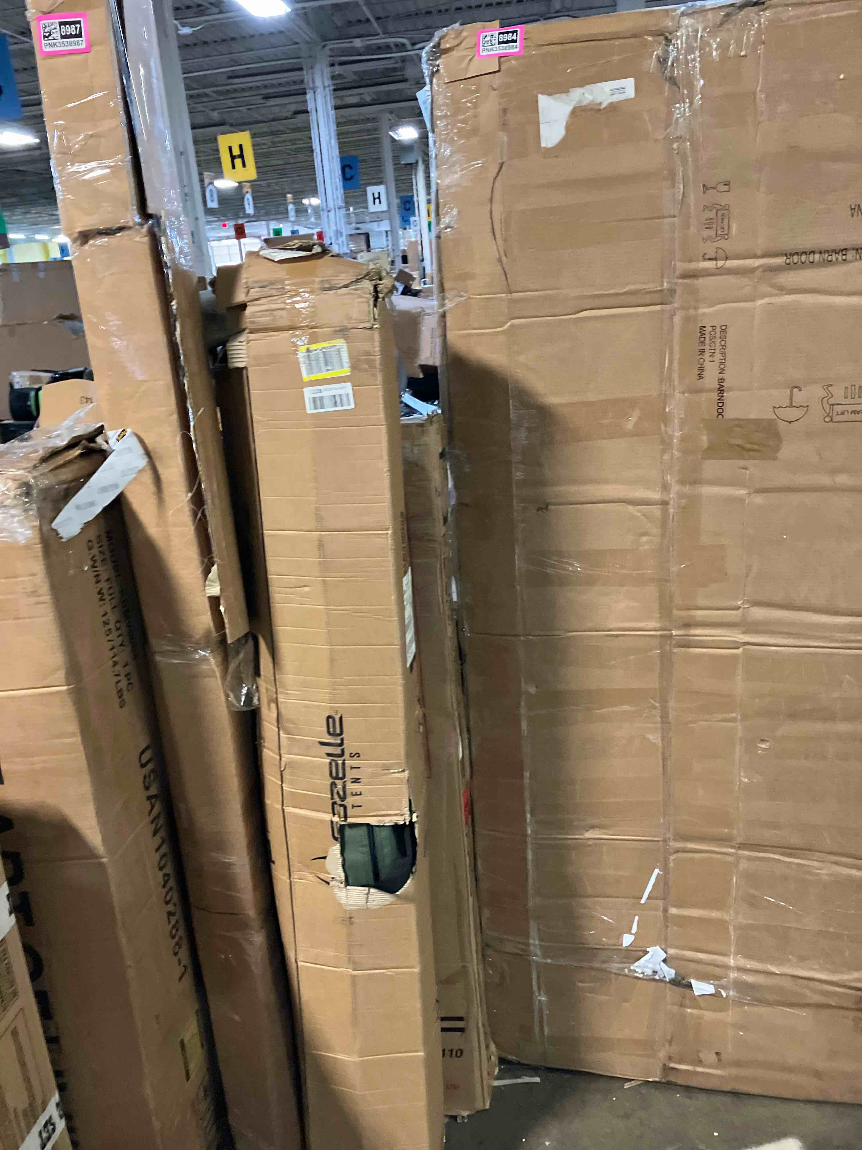 https://s3.amazonaws.com/lotting-images-prod/phillipi/PNK3538988_1753818252360.jpeg