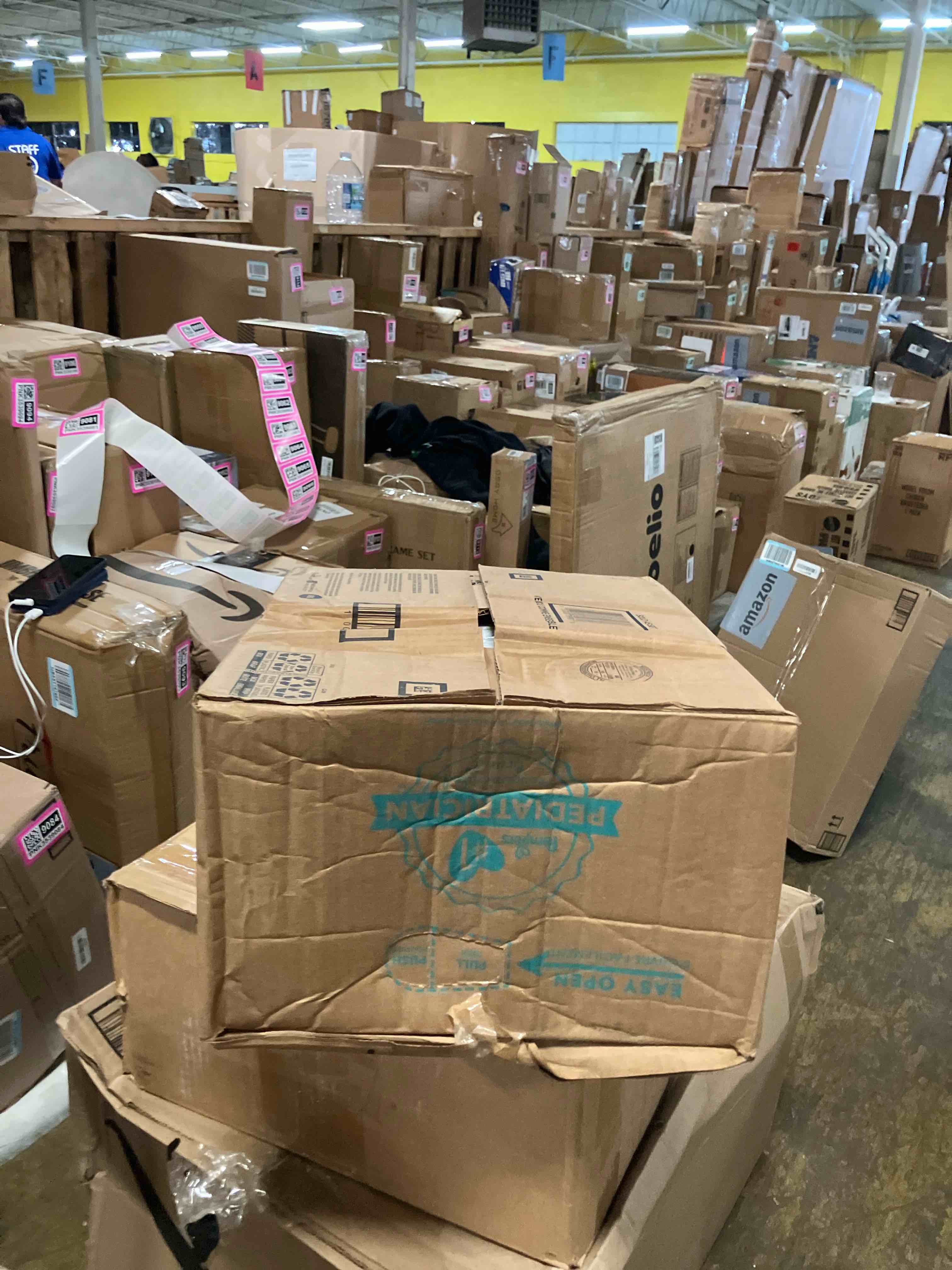 https://s3.amazonaws.com/lotting-images-prod/phillipi/PNK3539081_1753825215059.jpeg