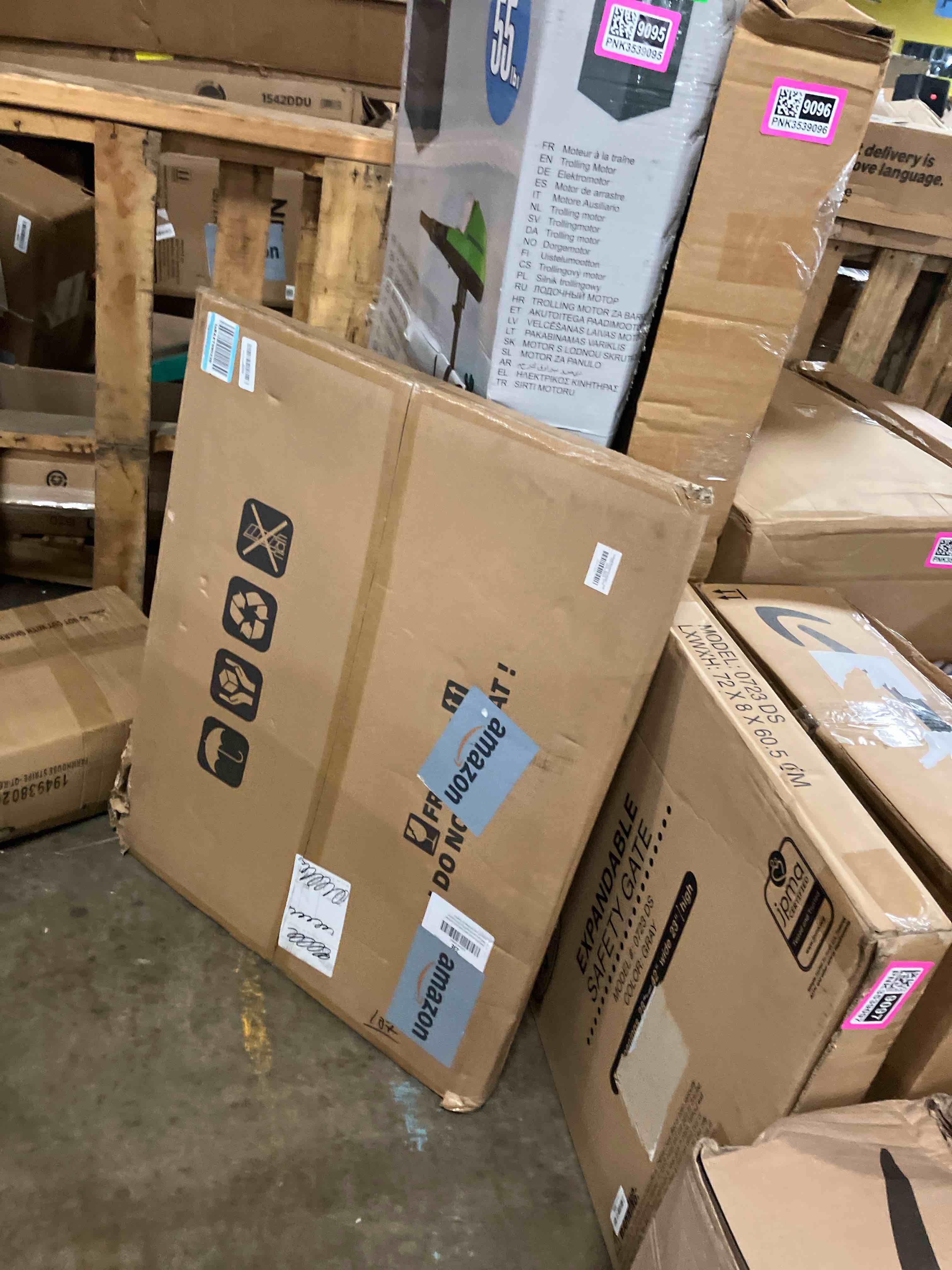 https://s3.amazonaws.com/lotting-images-prod/phillipi/PNK3539094_1753822368373.jpeg