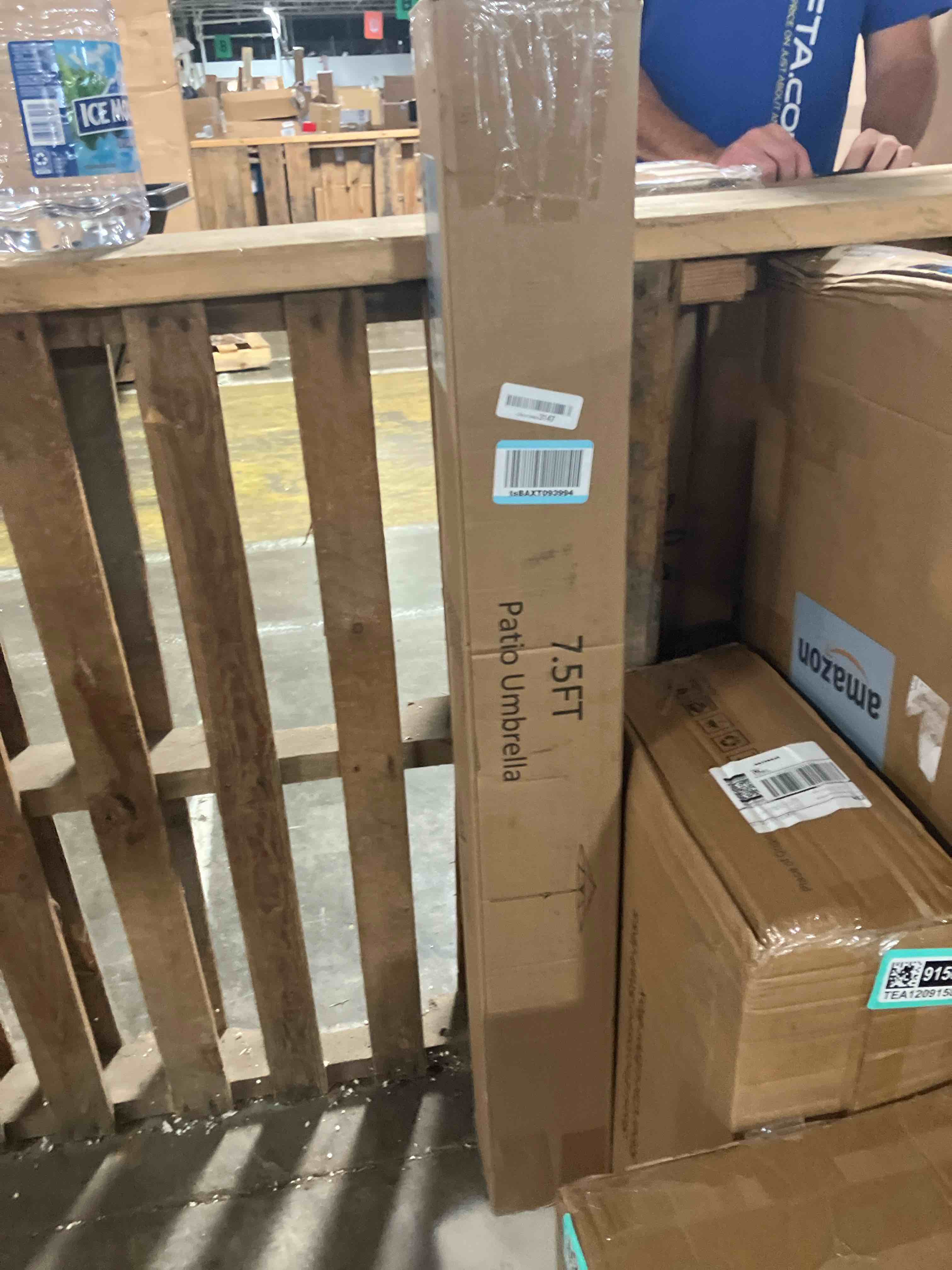 https://s3.amazonaws.com/lotting-images-prod/phillipi/PNK3539164_1753809387792.jpeg