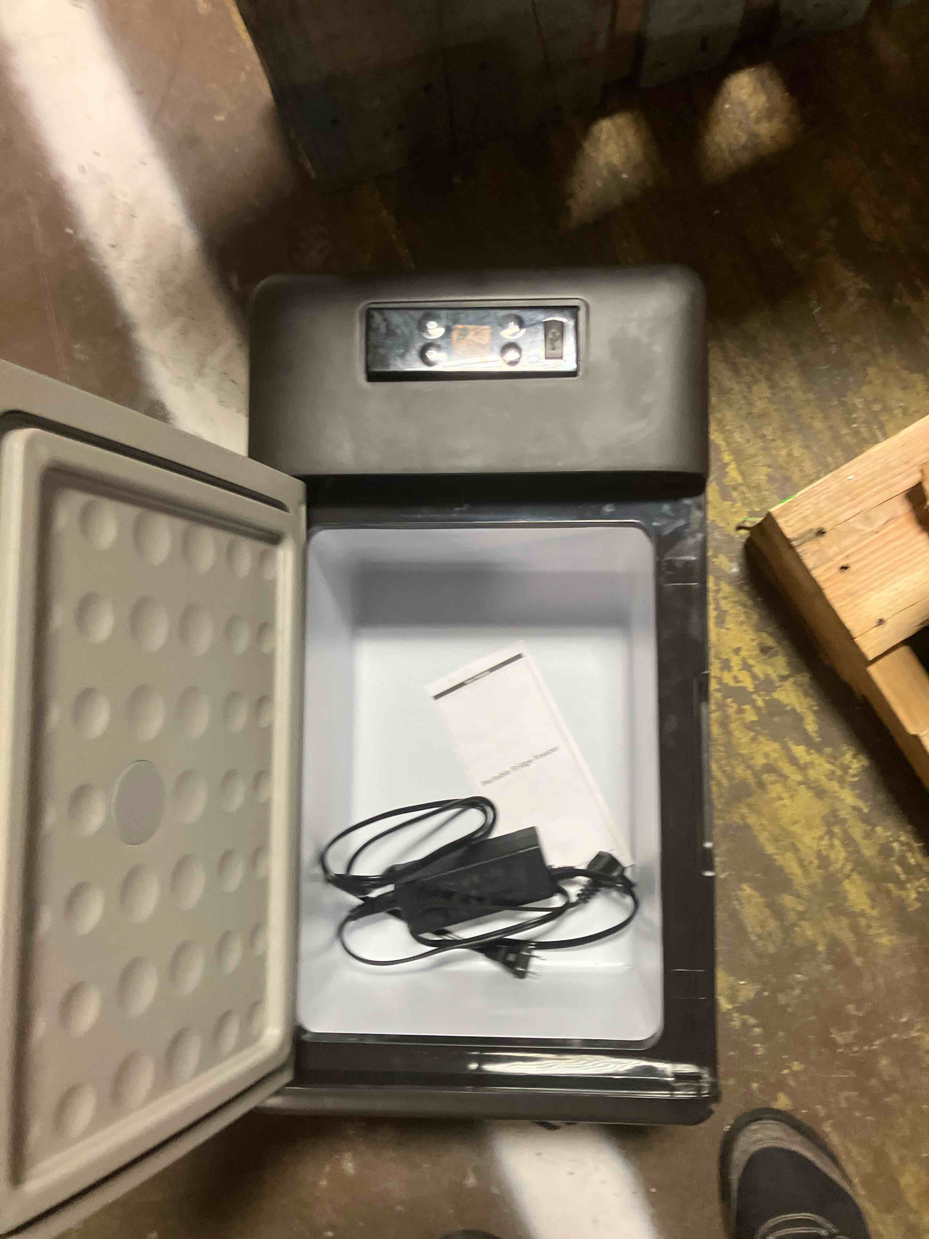 https://s3.amazonaws.com/lotting-images-prod/phillipi/PNK3539228_1753910180736.jpeg