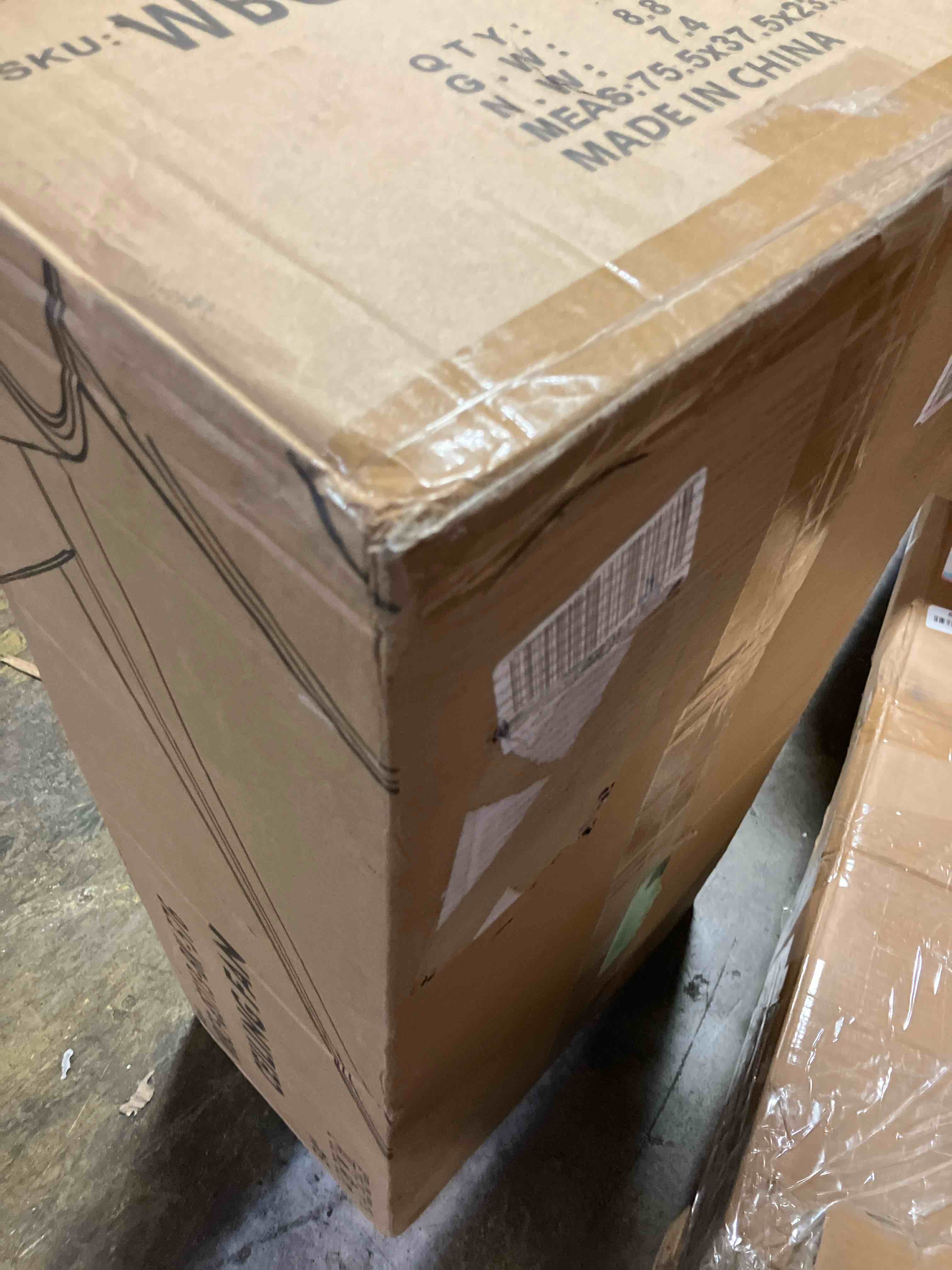https://s3.amazonaws.com/lotting-images-prod/phillipi/PNK3539310_1753984046759.jpeg