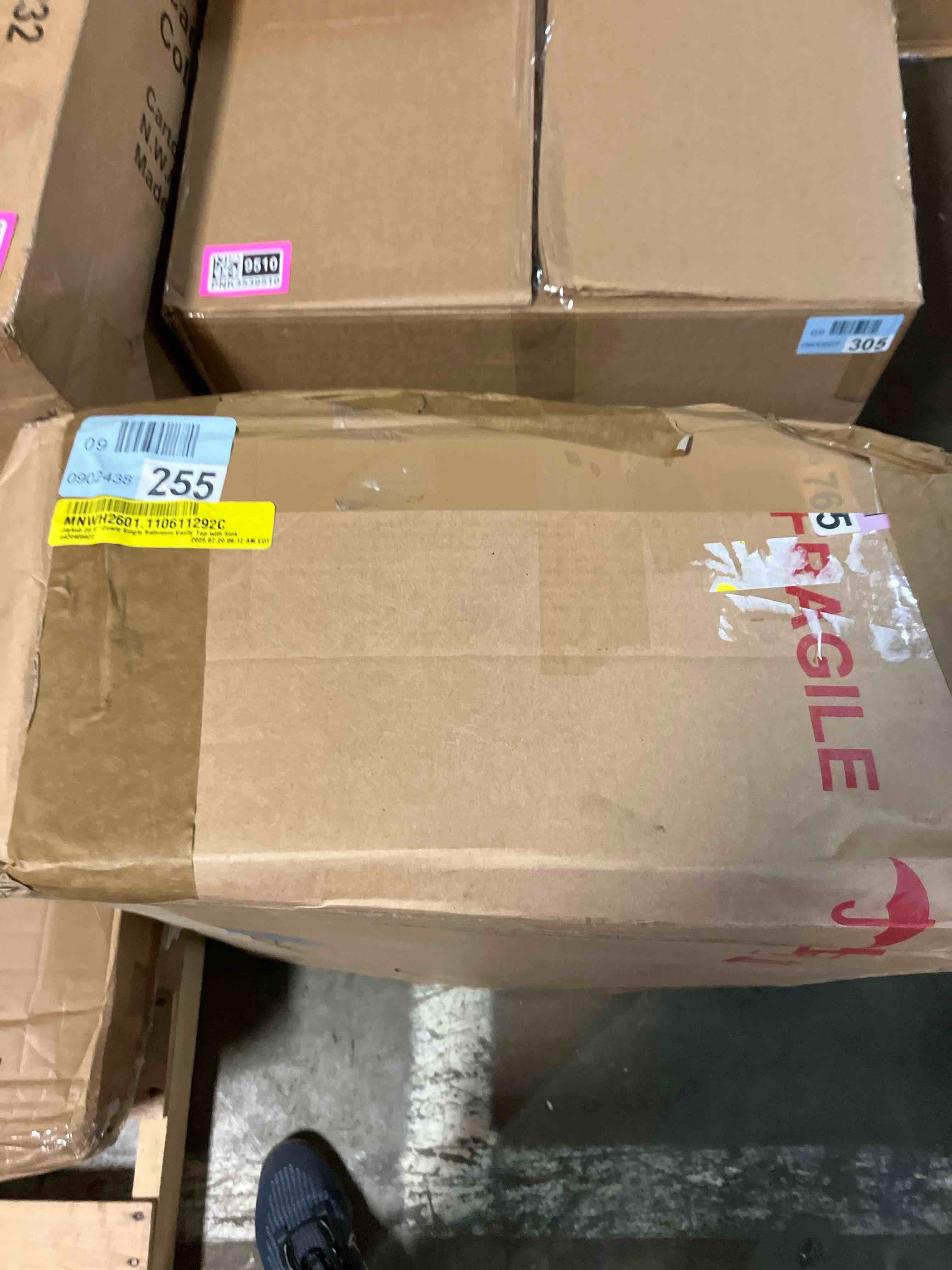 https://s3.amazonaws.com/lotting-images-prod/phillipi/PNK3539501_1754063807308.jpeg