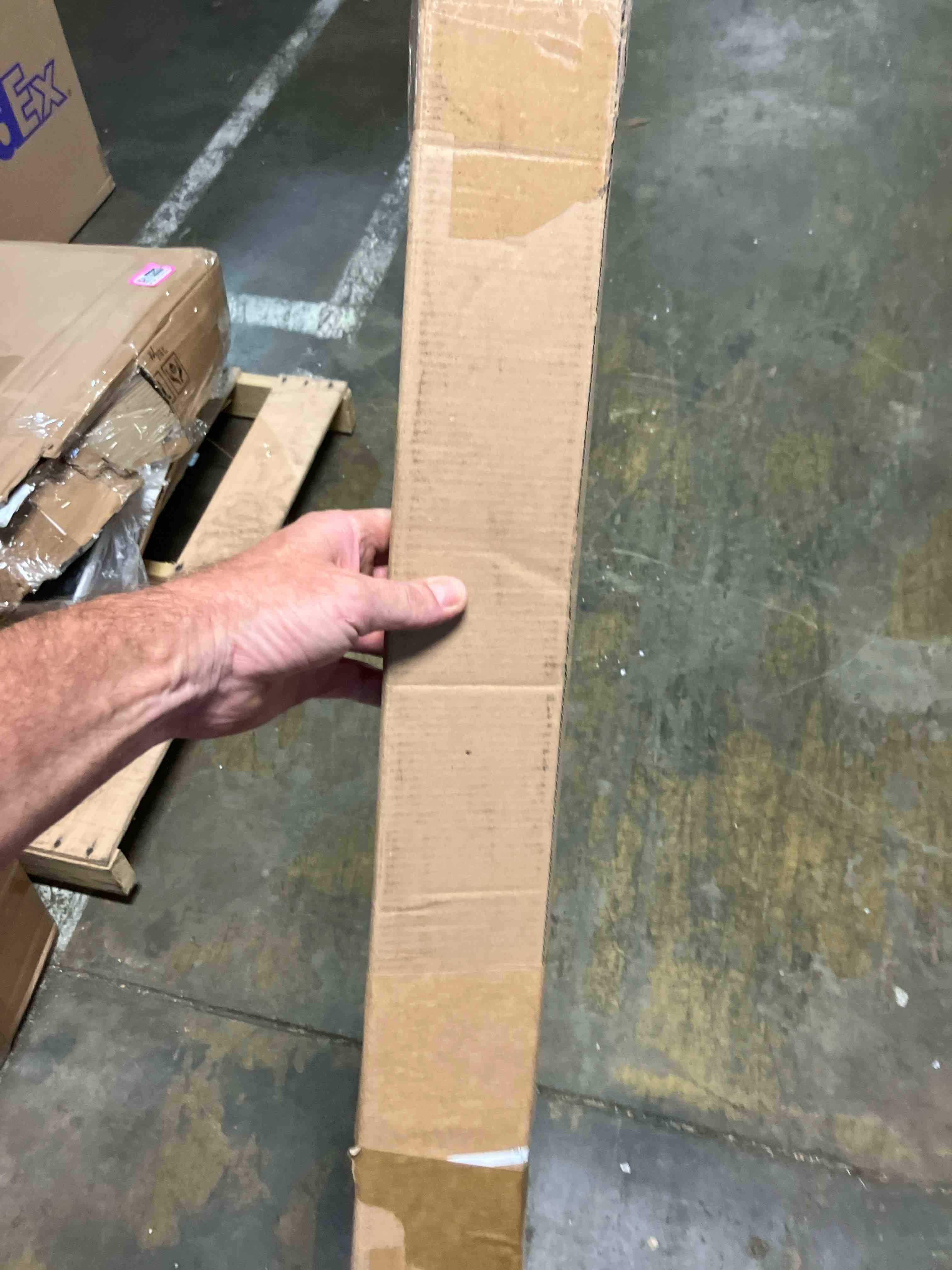 https://s3.amazonaws.com/lotting-images-prod/phillipi/PNK3539505_1754063463219.jpeg