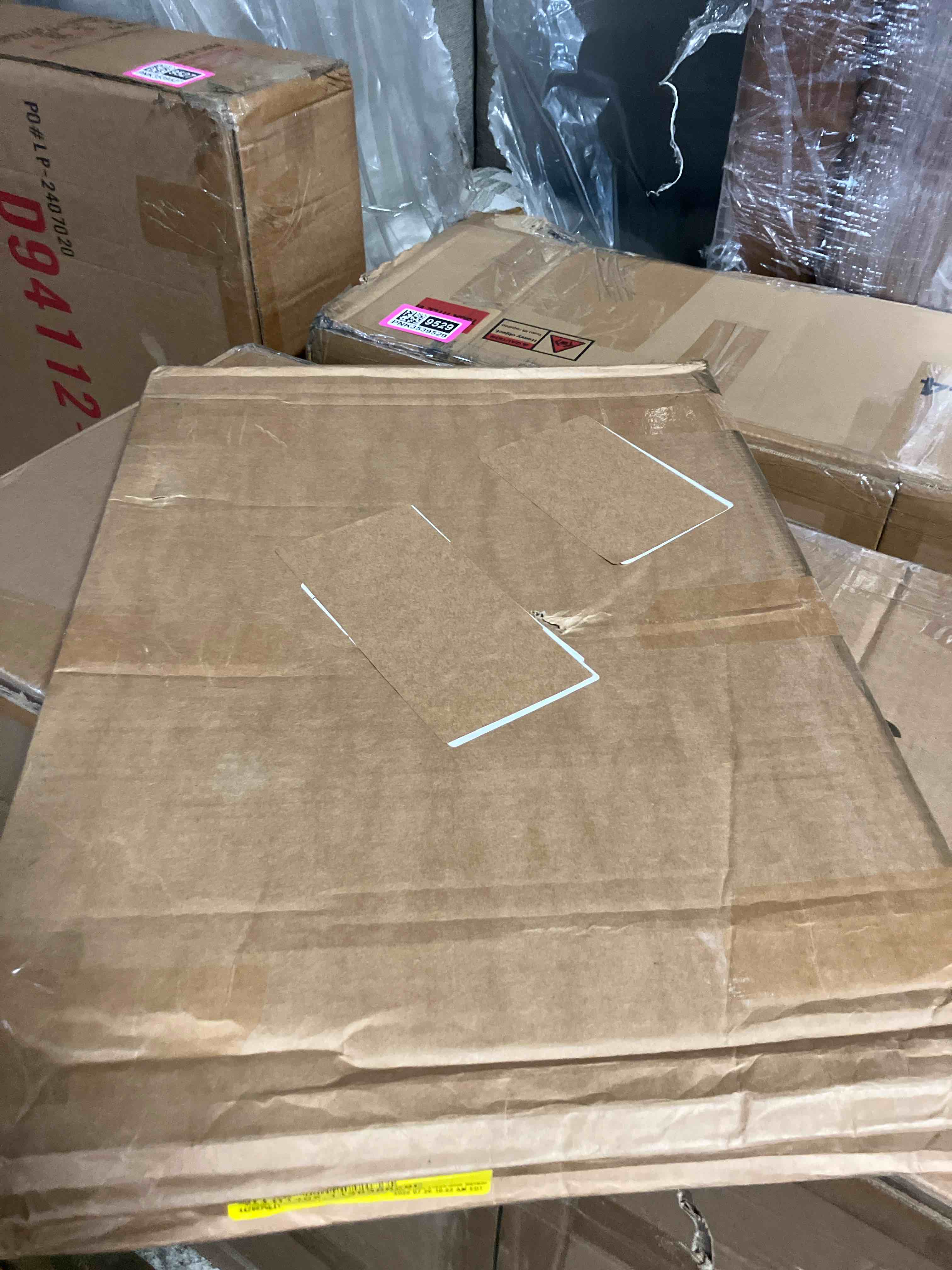 https://s3.amazonaws.com/lotting-images-prod/phillipi/PNK3539521_1754057763386.jpeg
