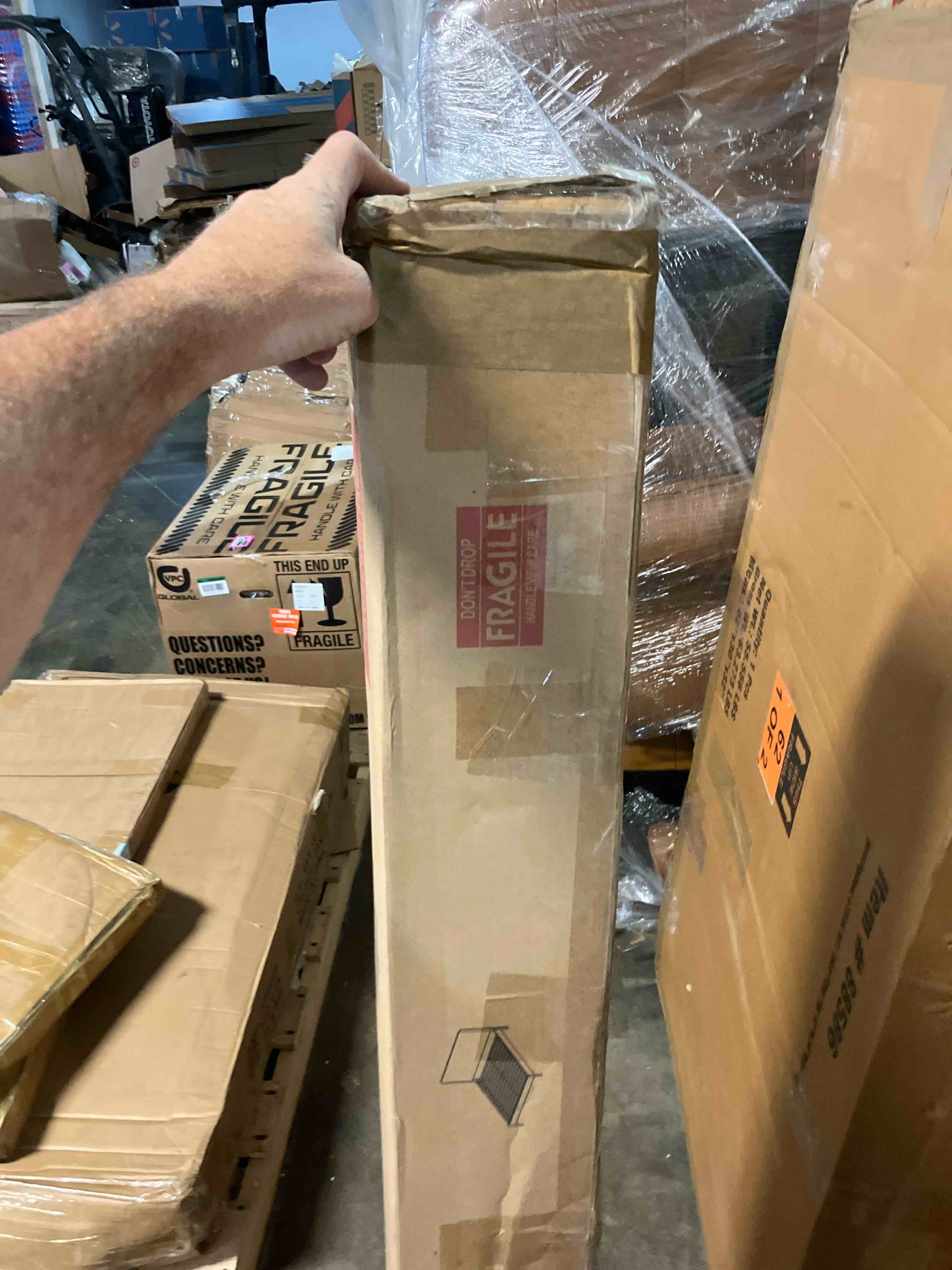 https://s3.amazonaws.com/lotting-images-prod/phillipi/PNK3539536_1754054726482.jpeg